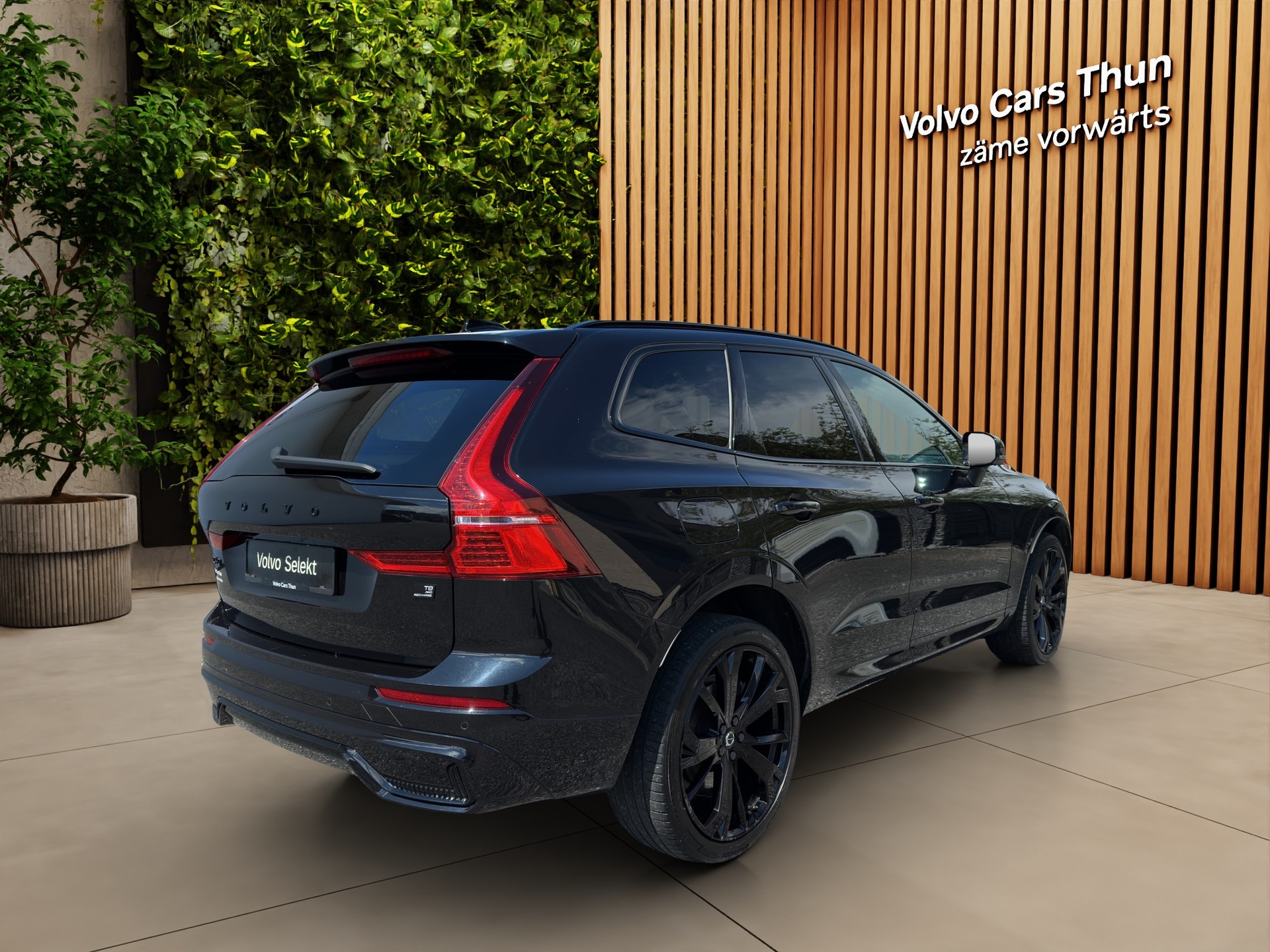 VOLVO XC60 2.0 T8 TE XCENTRIC Black Edition eAWD-image-5