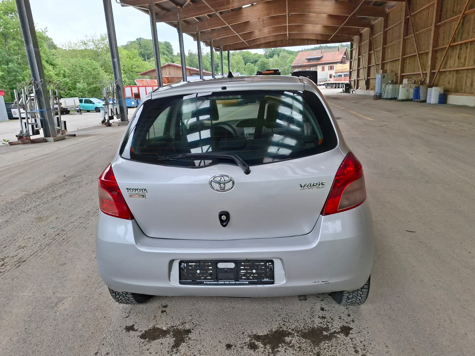 TOYOTA Yaris 1.3 Linea Sol-image-3