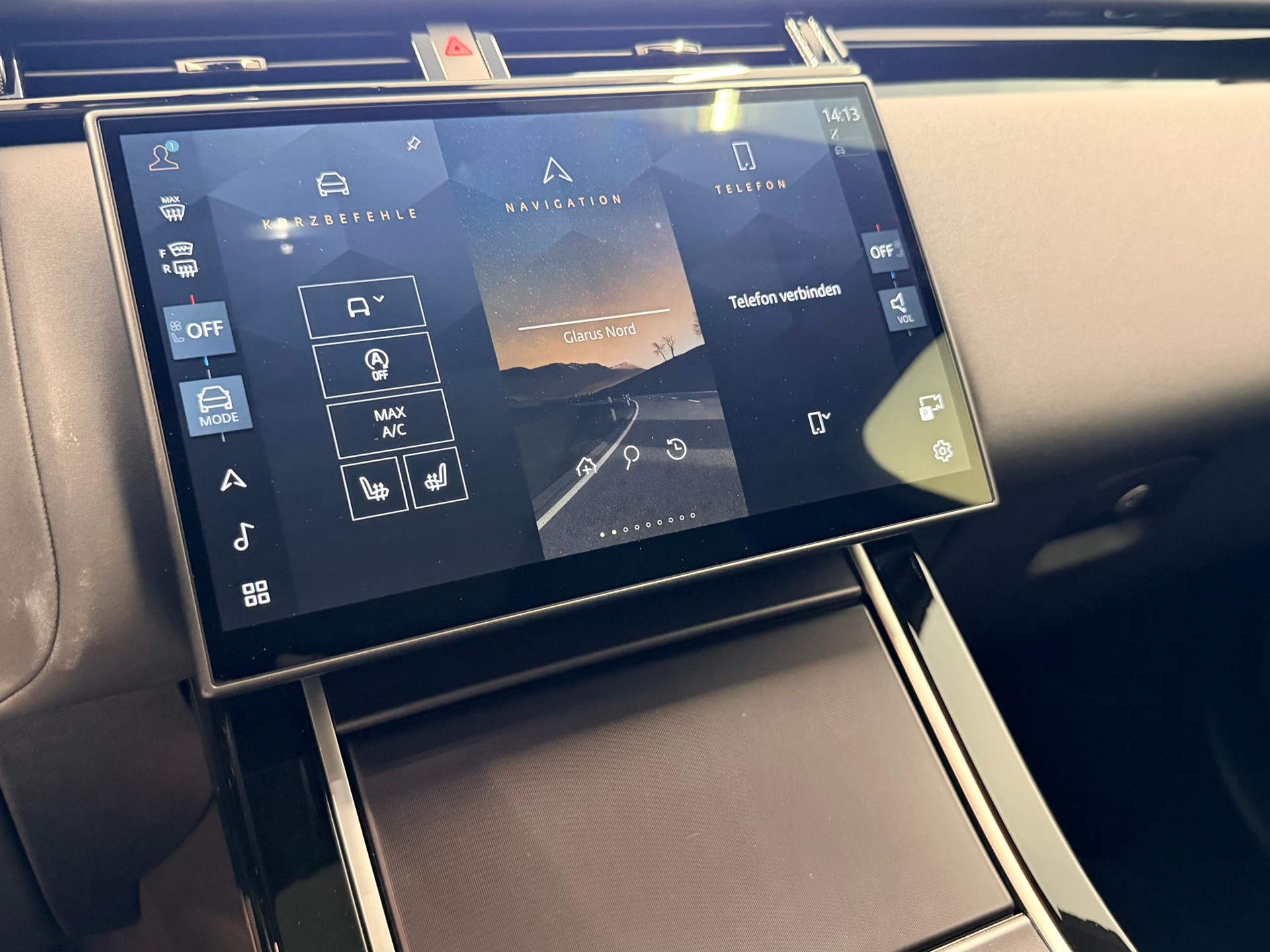 LAND ROVER Range Rover Velar Dynamic SE P 400 Automatic-image-25