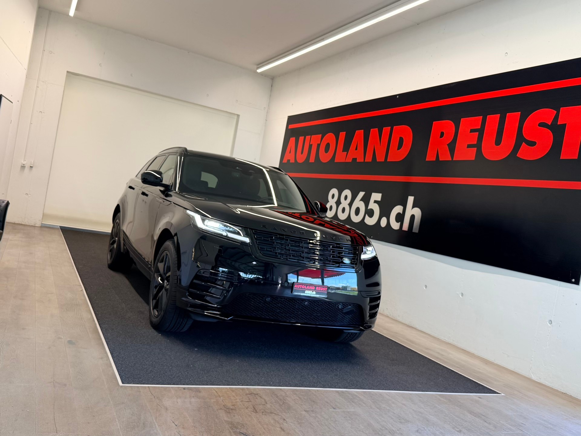 LAND ROVER Range Rover Velar Dynamic SE P 400 Automatic-image-0