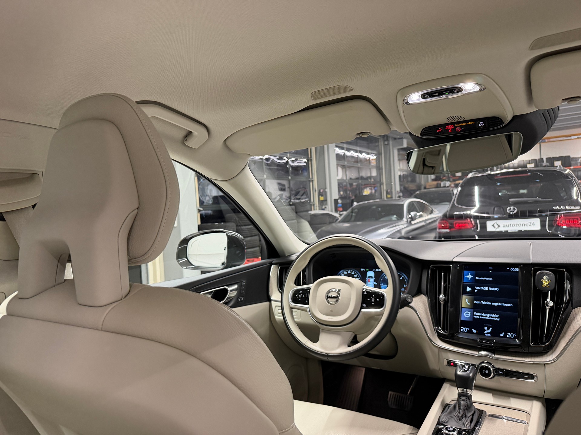 VOLVO XC60 2.0 D5 Inscription AWD-image-20
