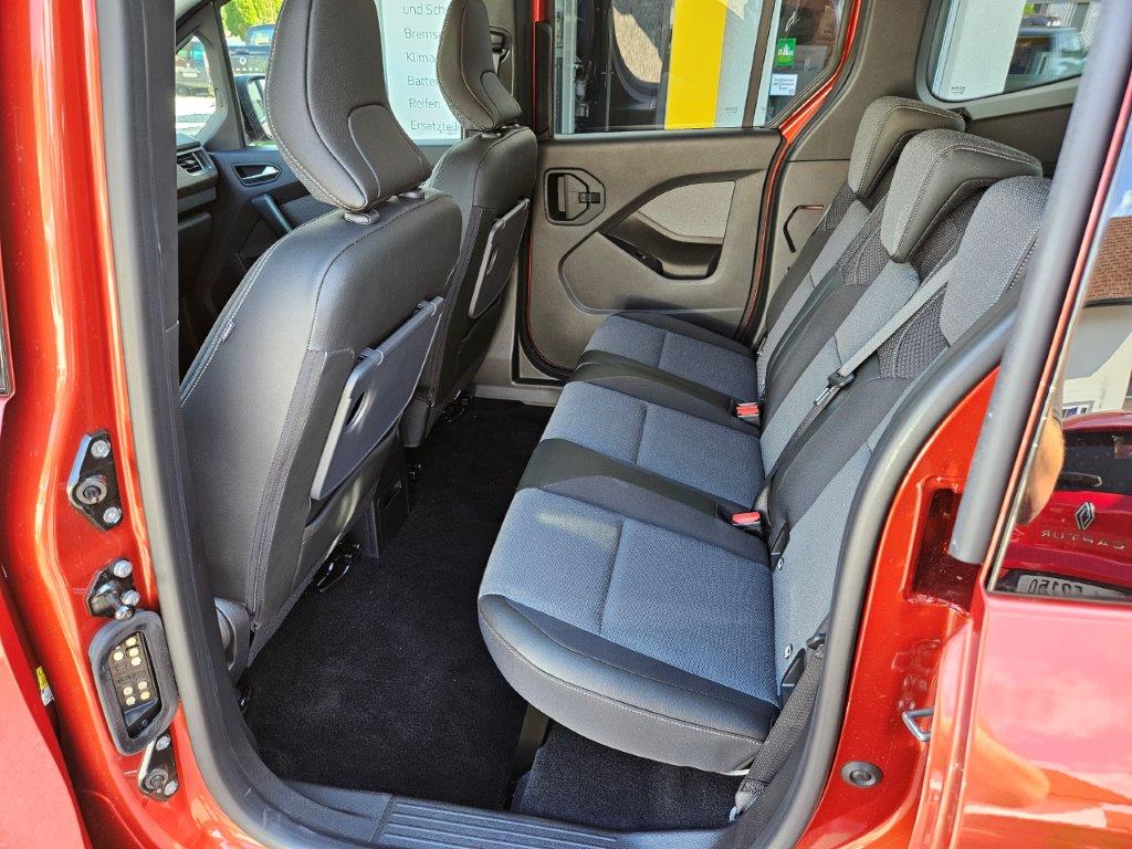 RENAULT Kangoo Kombi 1.3 TCe 130 techno-image-7