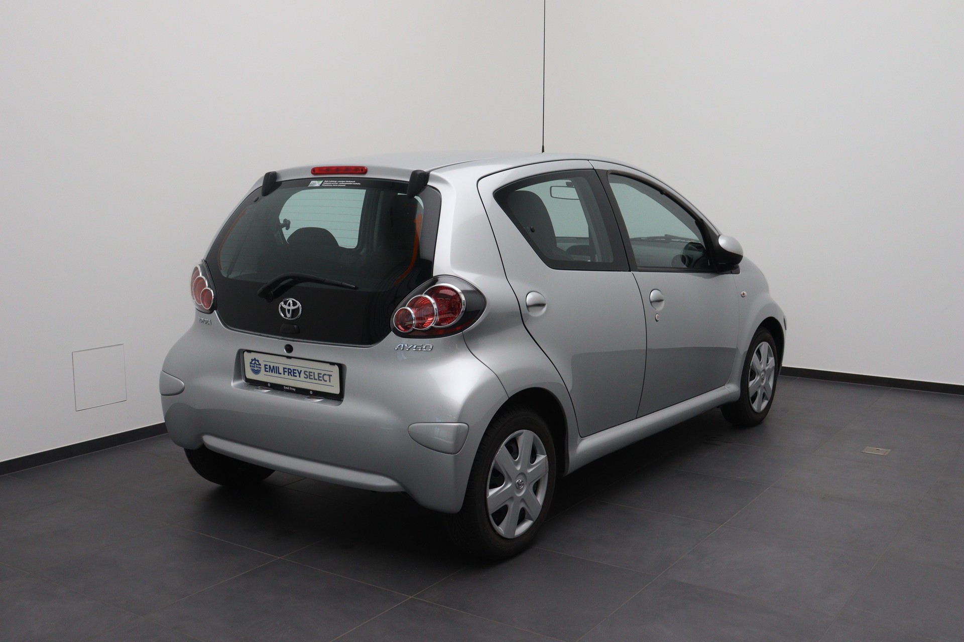 TOYOTA Aygo 1.0 VVT-i Linea Luna-showroom-element-3