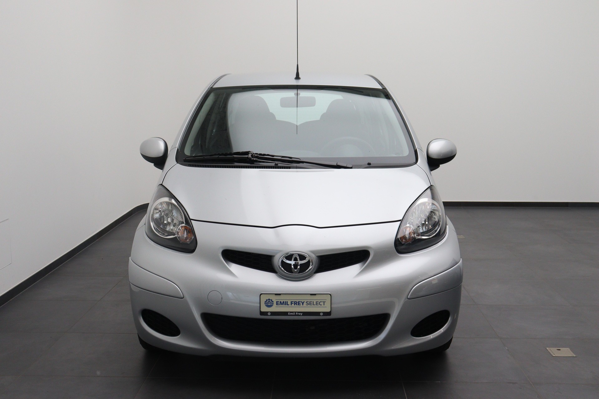TOYOTA Aygo 1.0 VVT-i Linea Luna-showroom-element-1