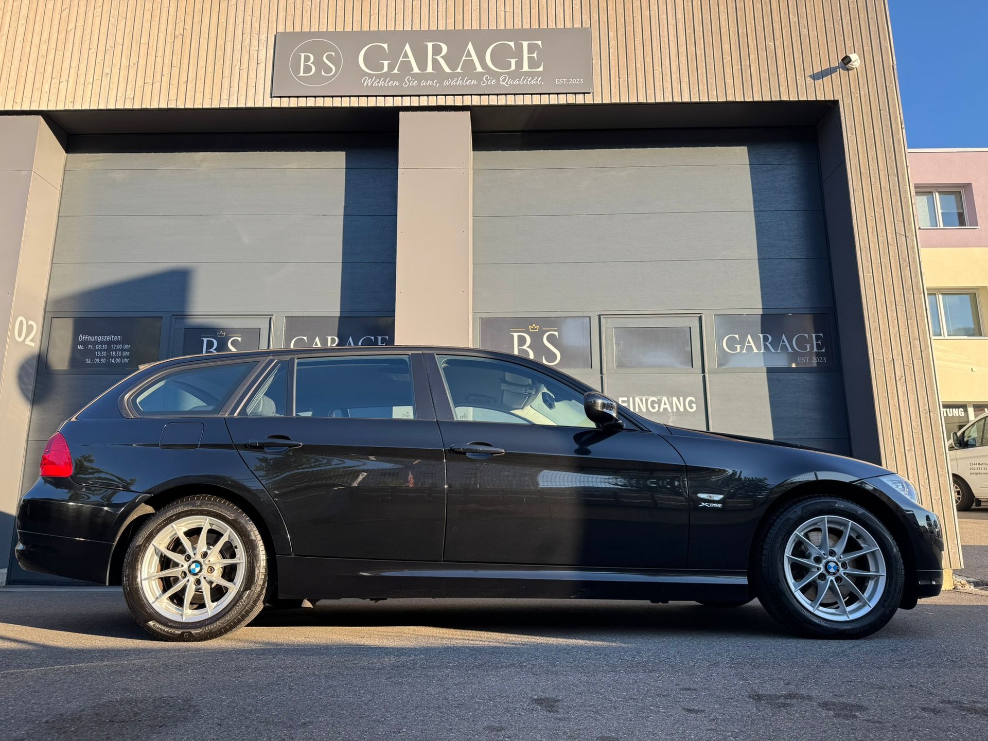 BMW 320d xDrive Touring Steptronic-image-13