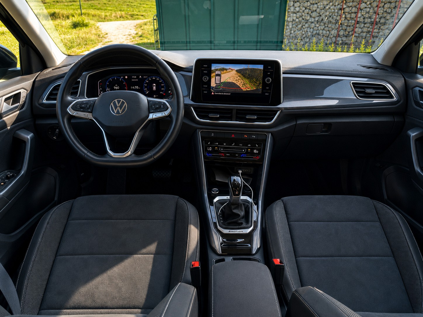 VW 2.0 TSI Style DSG 4motion-image-4