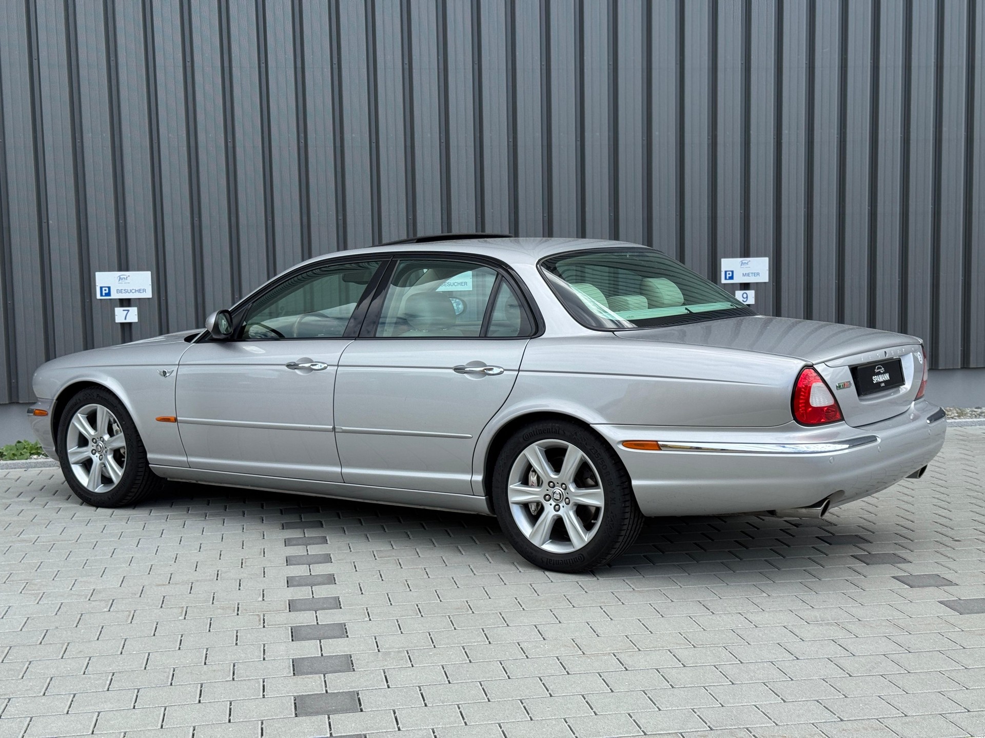 JAGUAR XJR 4.2 V8 S/C-image-4