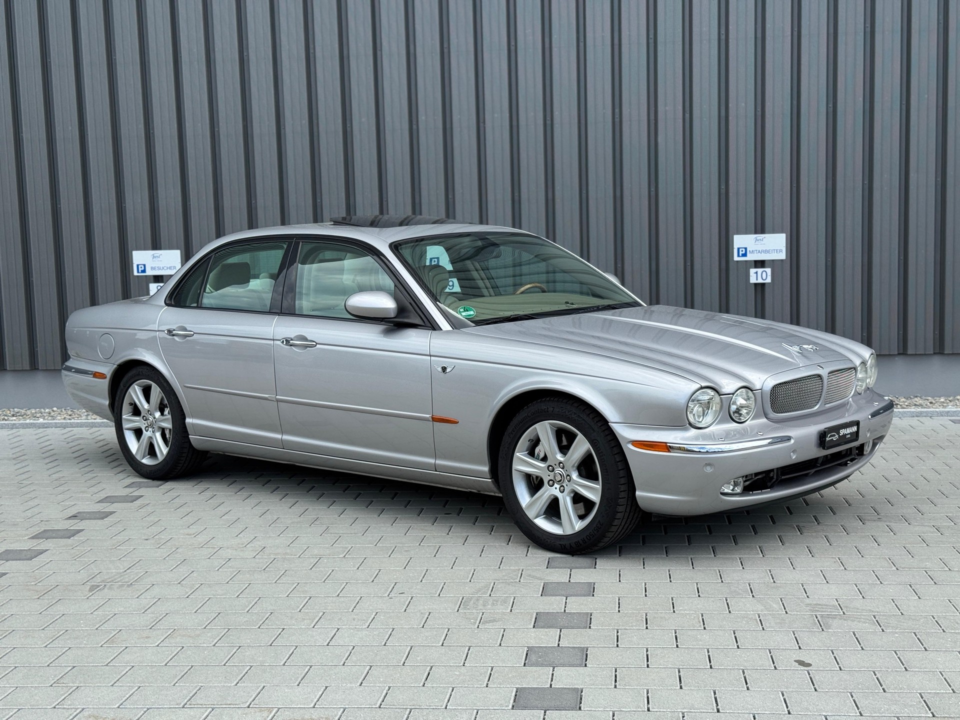 JAGUAR XJR 4.2 V8 S/C-image-10