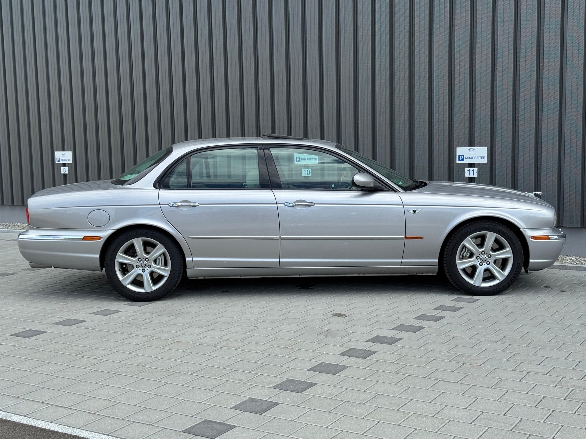 JAGUAR XJR 4.2 V8 S/C-image-8