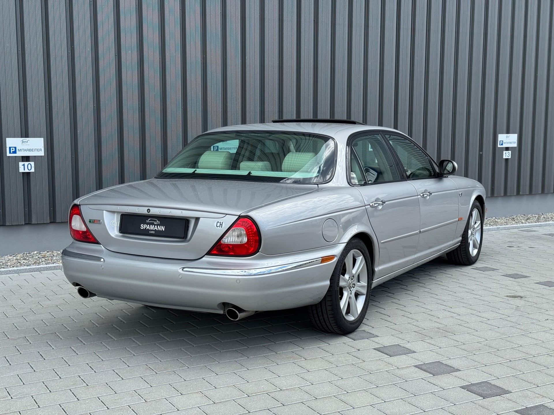 JAGUAR XJR 4.2 V8 S/C-image-6