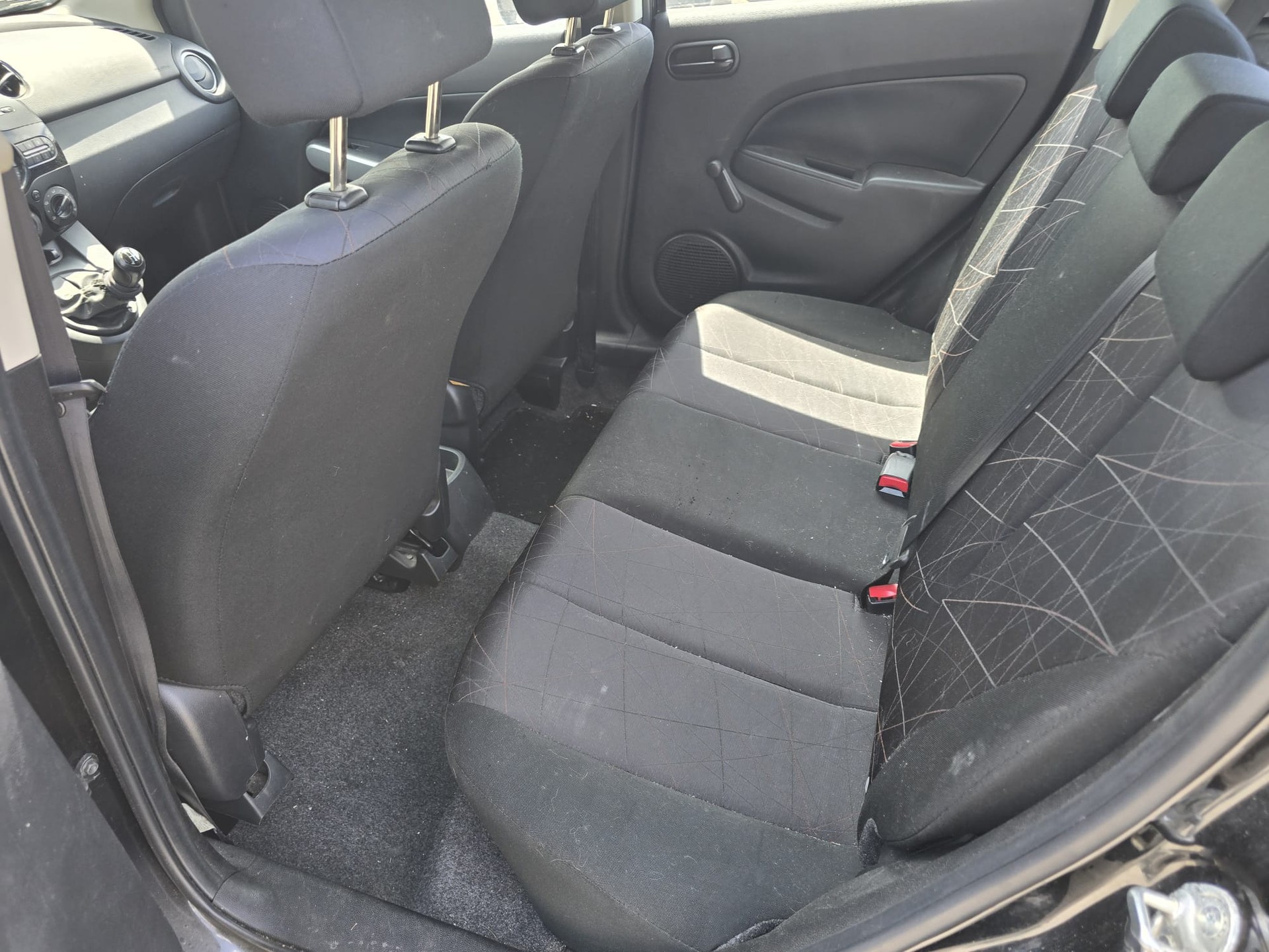 MAZDA 2 1.3i 16V Confort-image-7