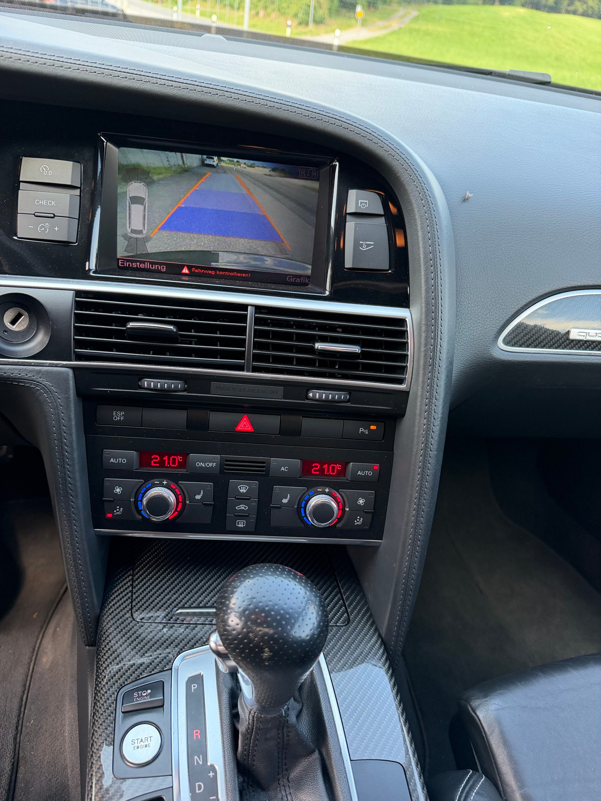 AUDI RS6 Avant 5.0 TFSI V10 quattro tiptronic-image-13