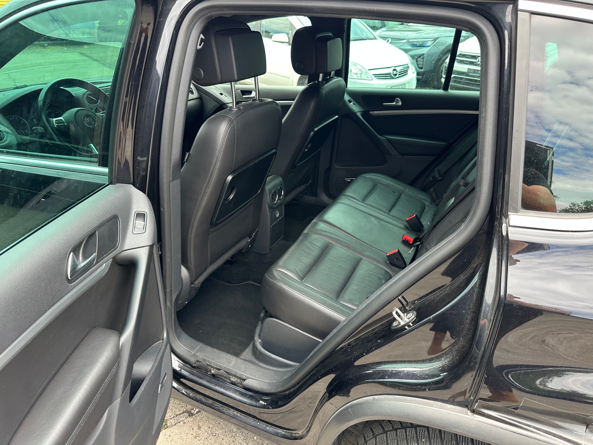 VW Tiguan 2.0 TSI Cup R-Line 4Motion DSG-image-12