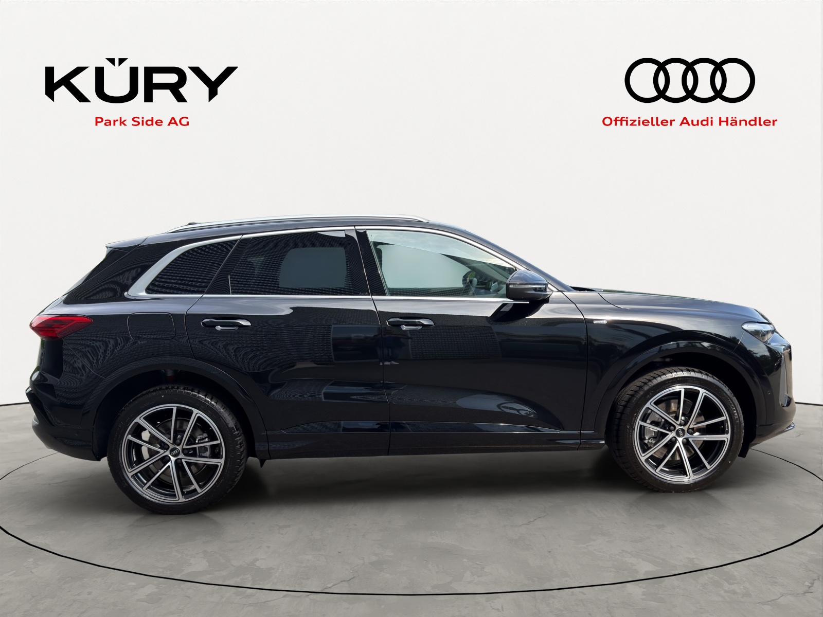 AUDI Q5 SUV e-hybrid quattro 220 kW 299PS-image-2