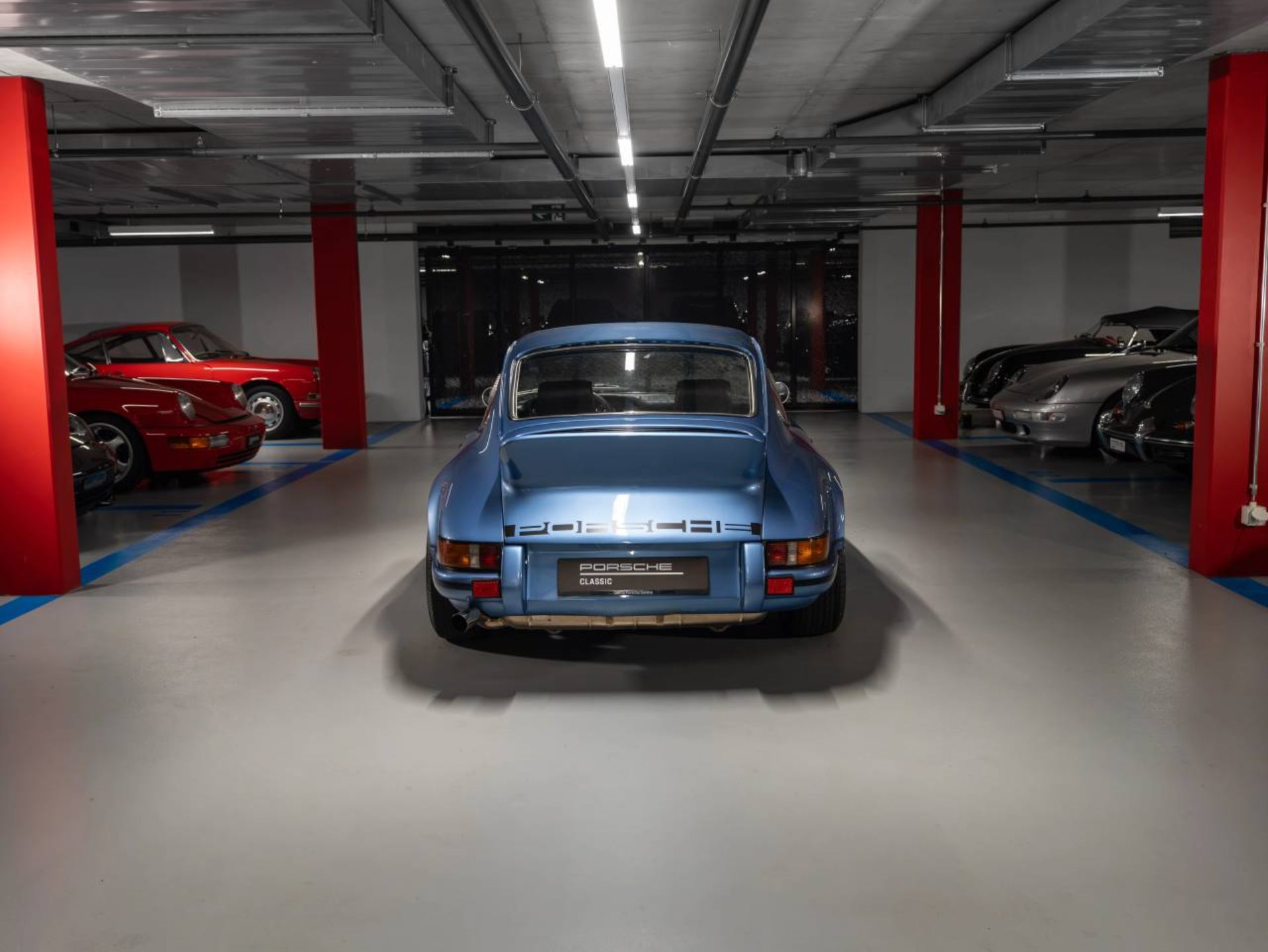 PORSCHE 911 T 2.4 Coupé-image-6