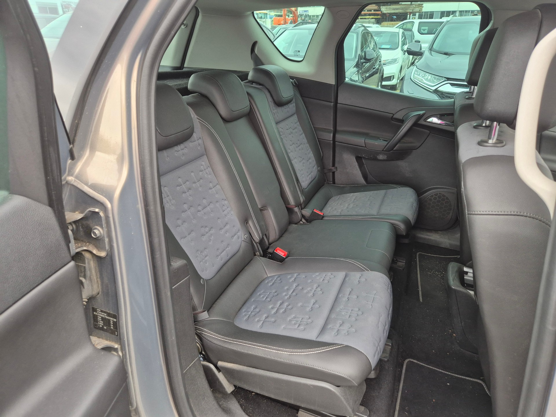 OPEL Meriva 1.4 Turbo Anniversary Edition-image-6
