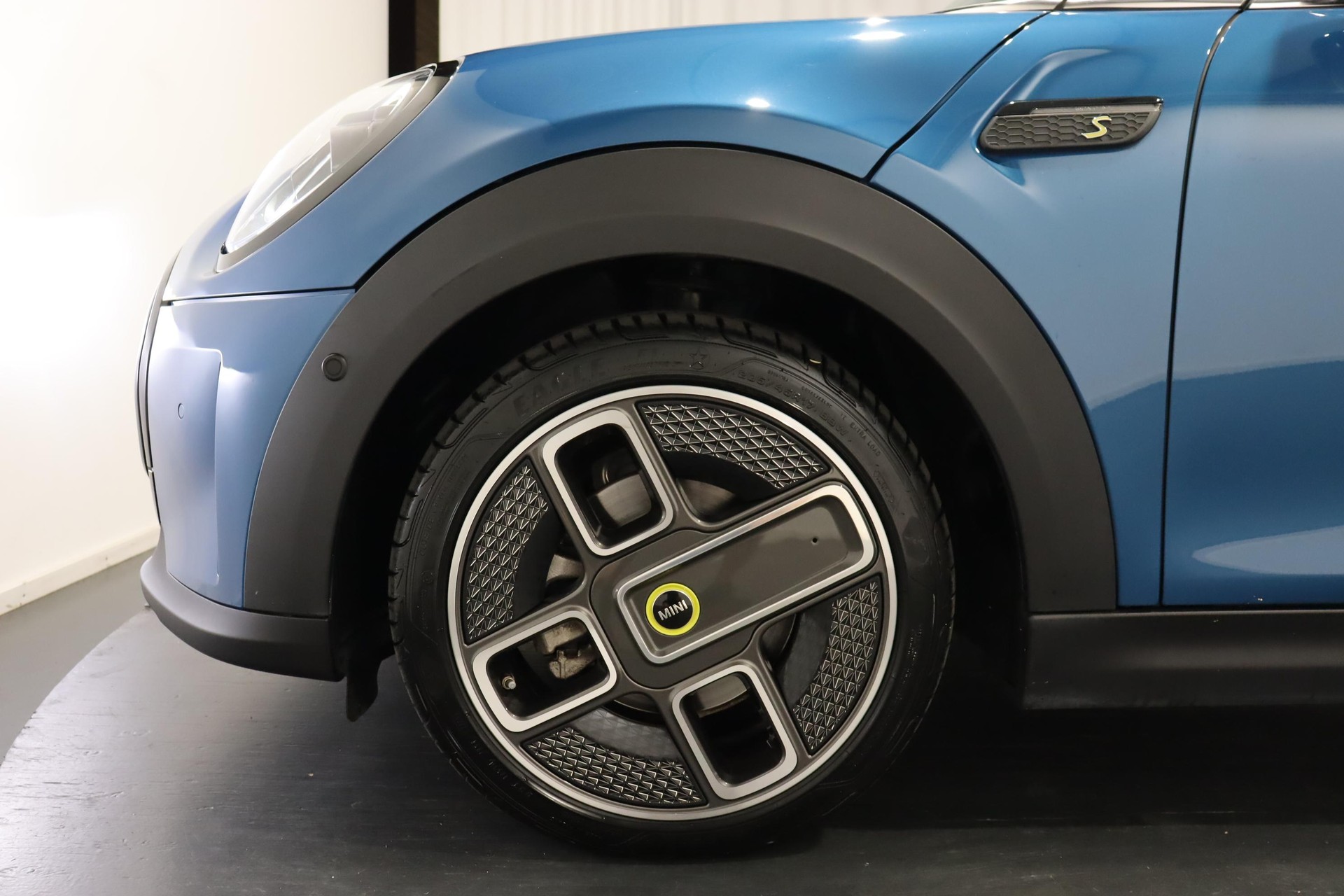 MINI F56 Cooper SE-image-6