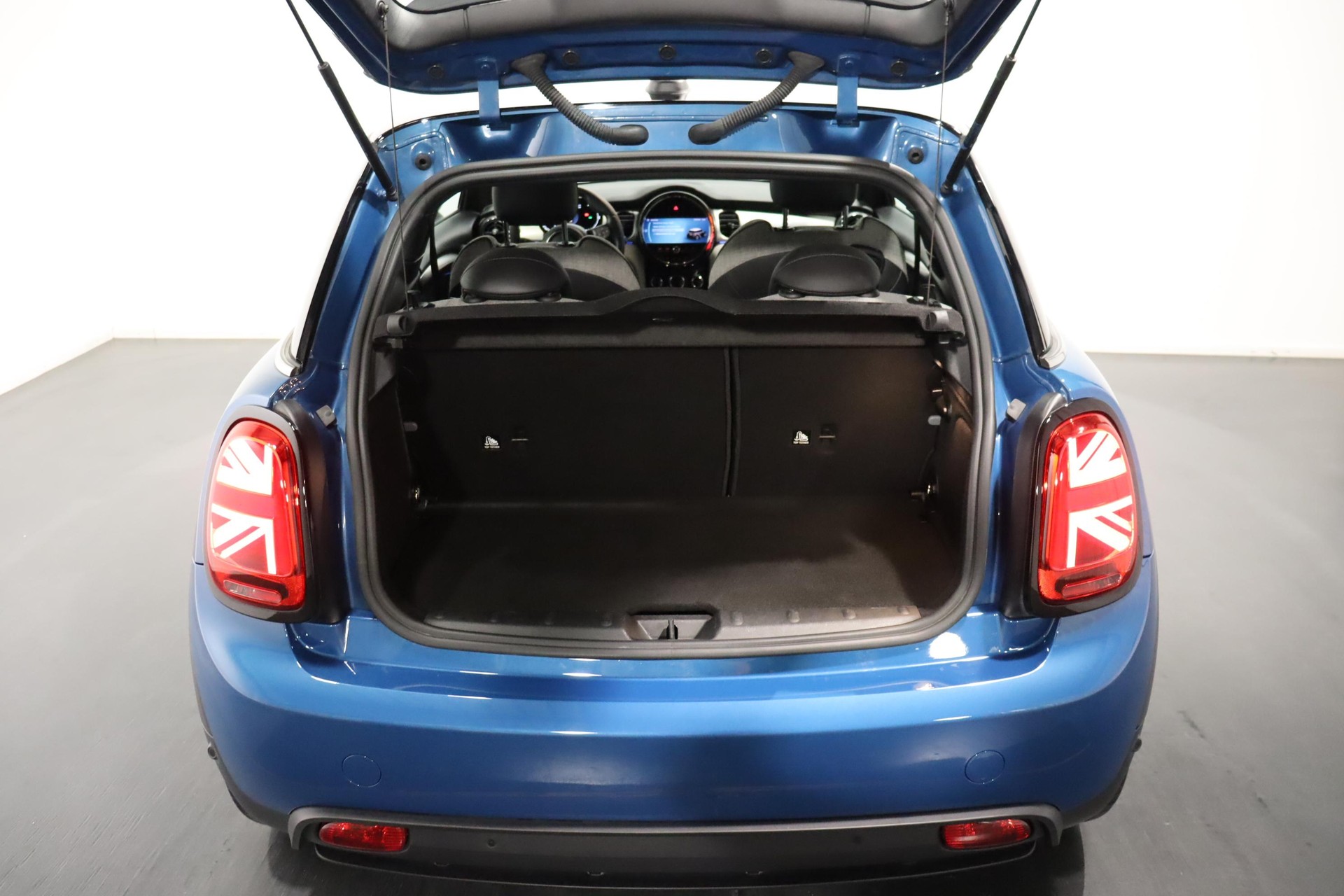 MINI F56 Cooper SE-image-5