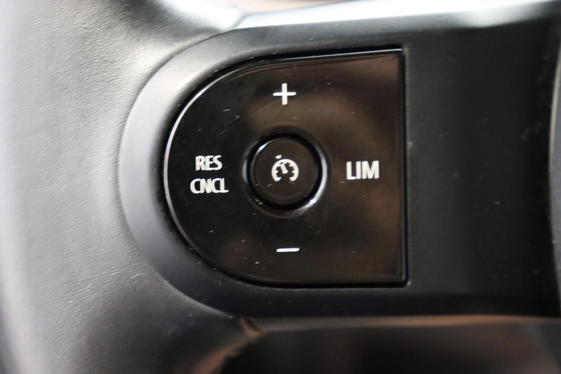 MINI F56 Cooper SE-image-8