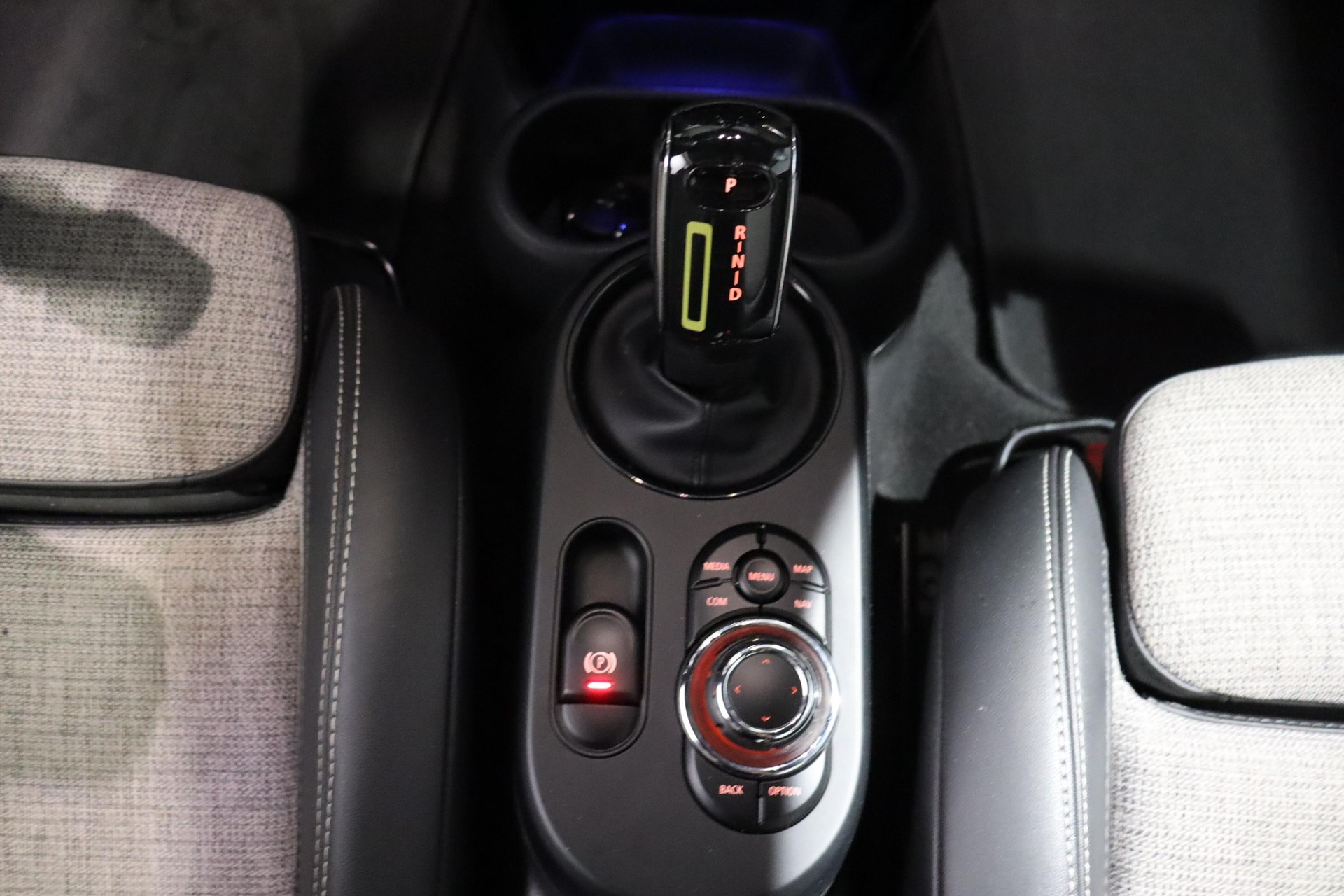 MINI F56 Cooper SE-image-7