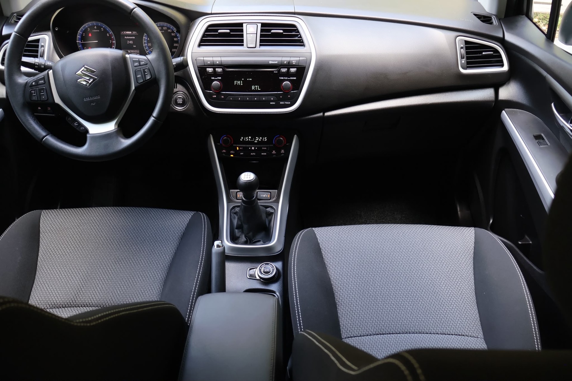 SUZUKI SX4 S-Cross 1.6 16V Compact+ 4WD-image-6