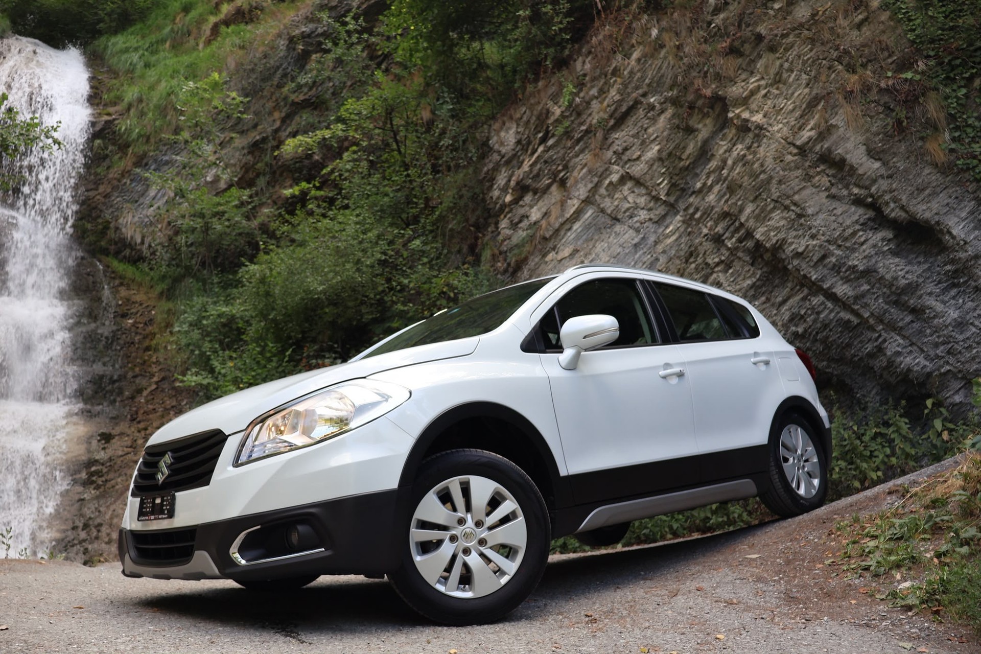 SUZUKI SX4 S-Cross 1.6 16V Compact+ 4WD-image-0