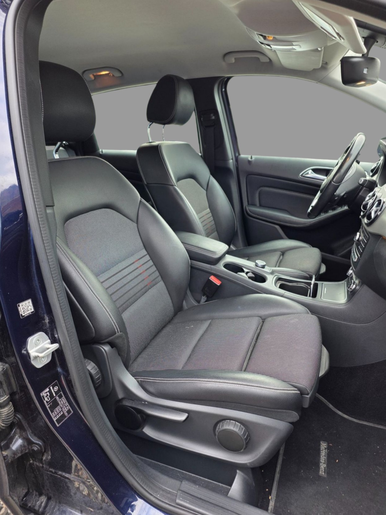 MERCEDES-BENZ B 220 Style 4Matic 7G-DCT-image-14