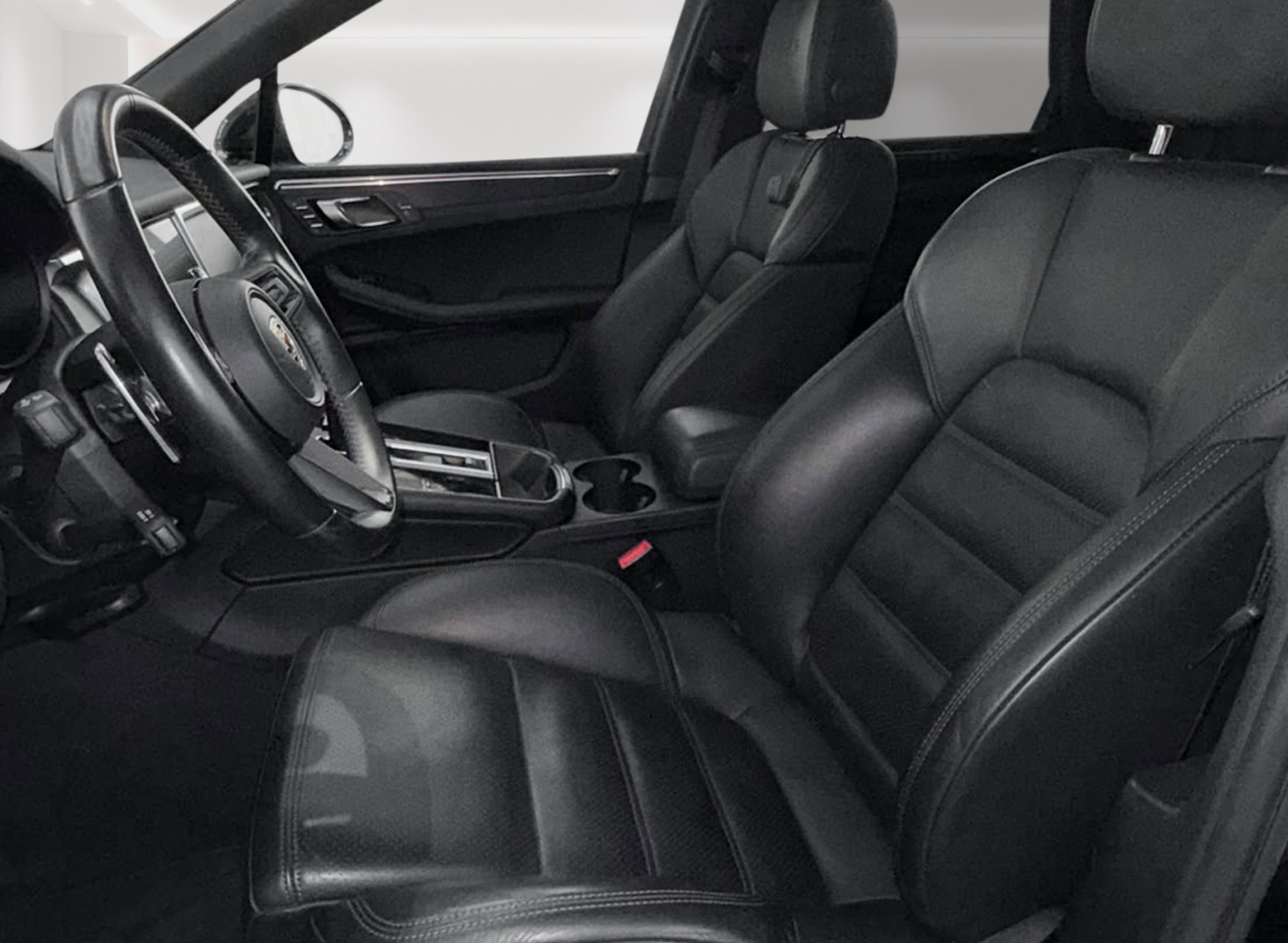 PORSCHE Macan GTS PDK-image-11