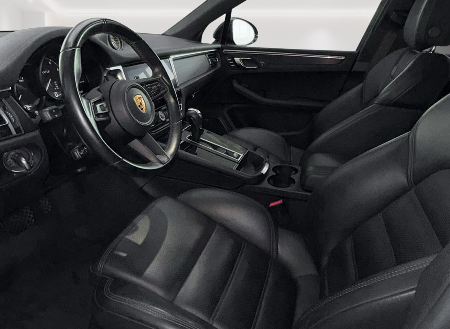 PORSCHE Macan GTS PDK-image-10