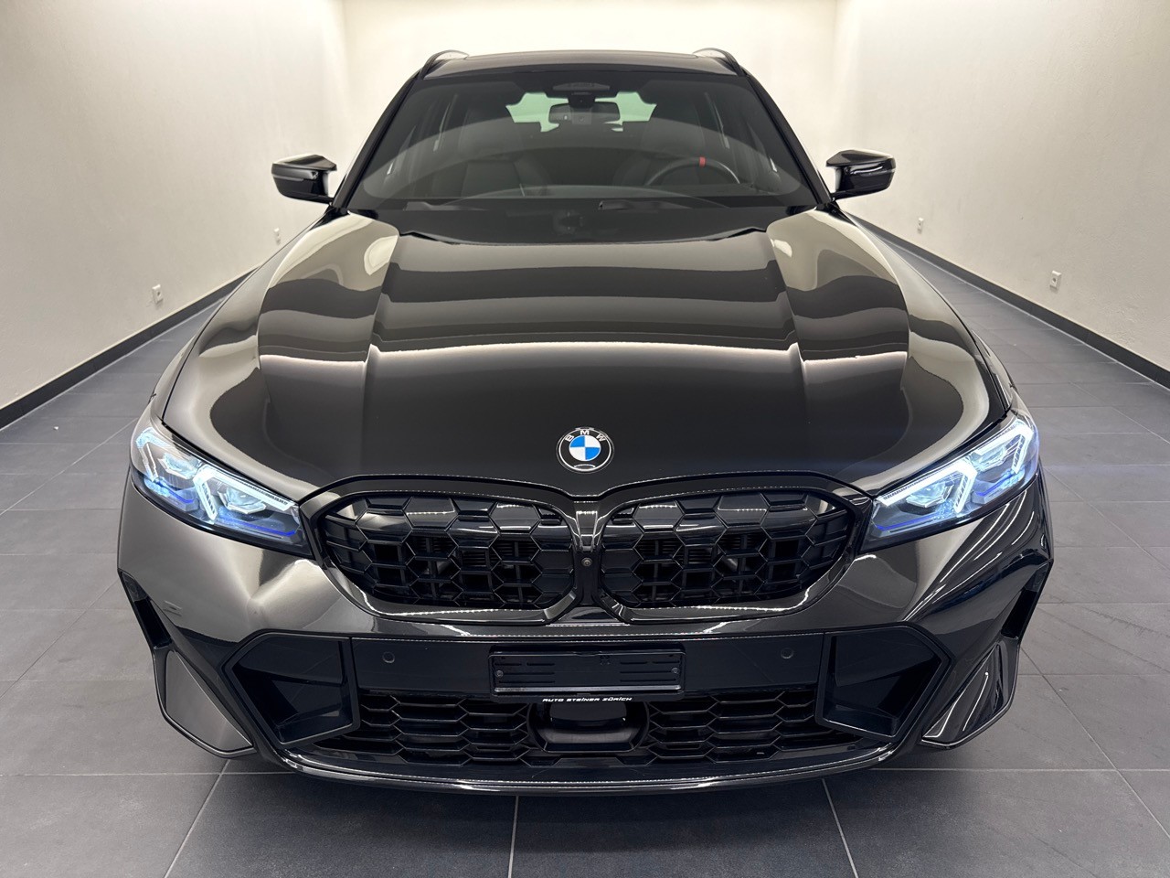 BMW M340d xDrive 48V Touring-image-15