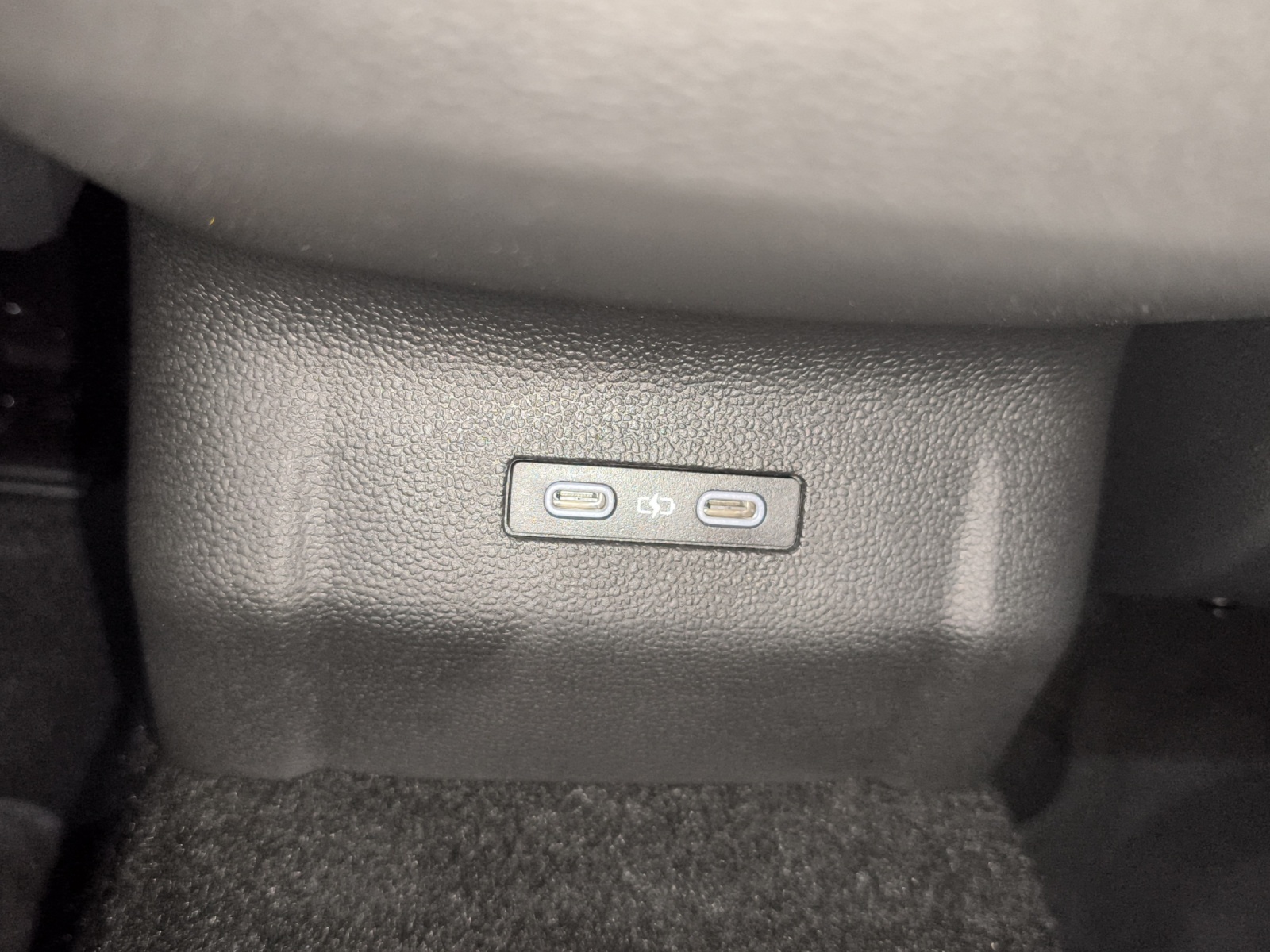 VW T-Roc 1.5 eTSI mHEV Trend DSG-image-15