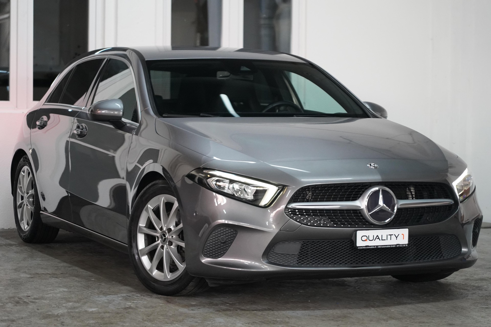 MERCEDES-BENZ A 180 d-image-0