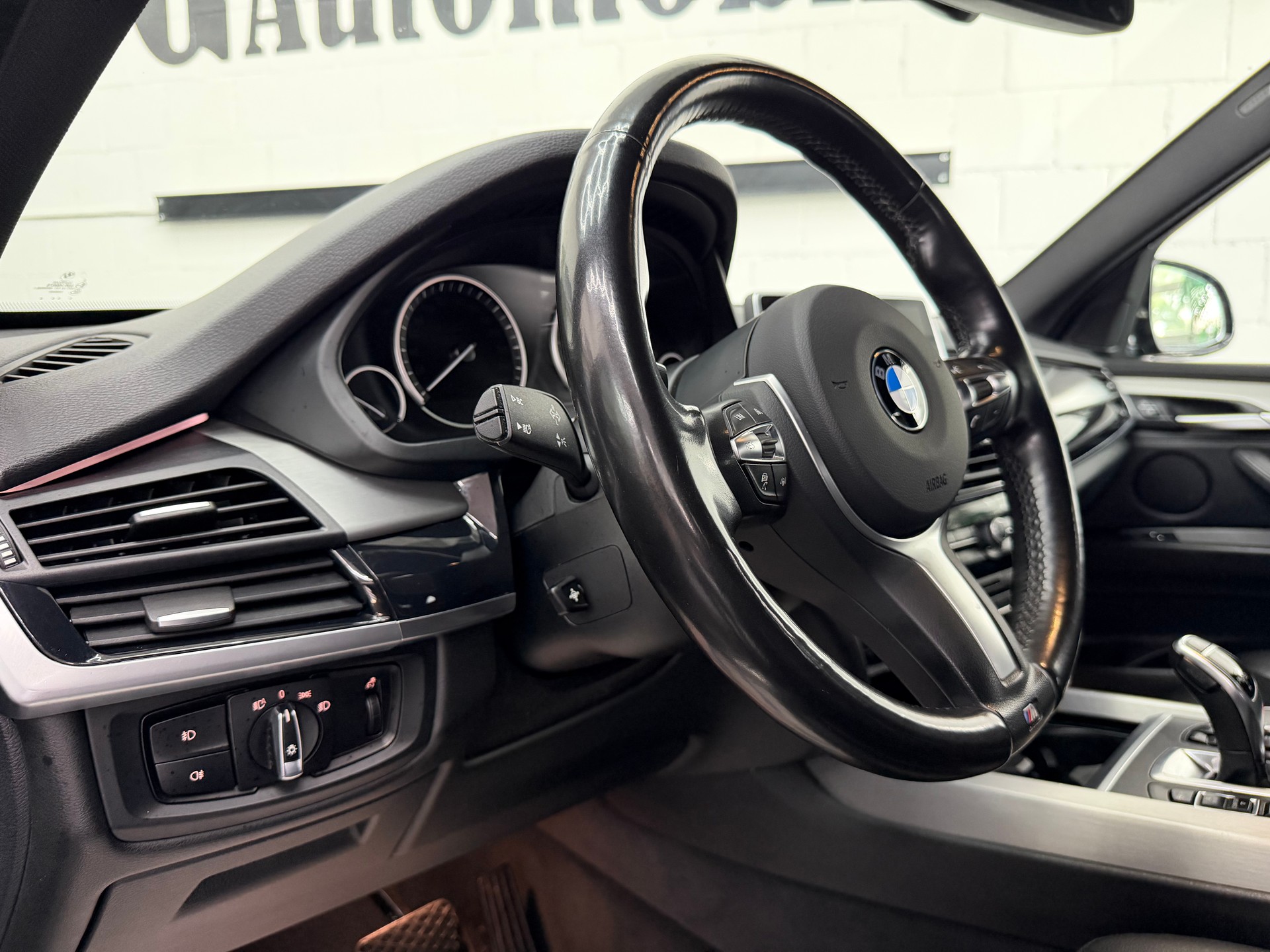 BMW X5 xDrive 30d Steptronic-image-8