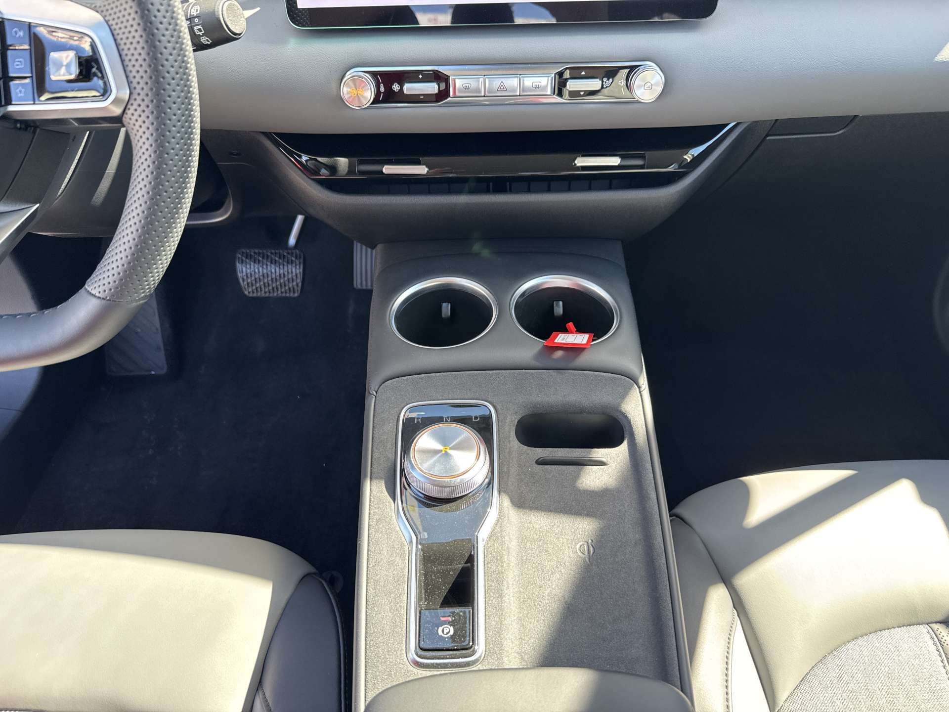 MG 4 EV 64kWh Premium Facelift Automat-image-11