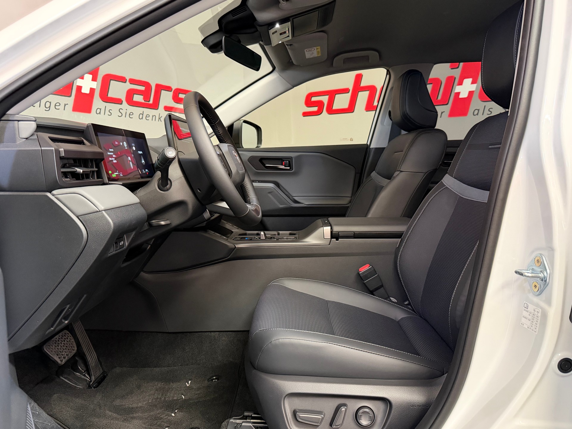TOYOTA RAV-4 2.5 HSD Premium e-CVT AWD-image-13