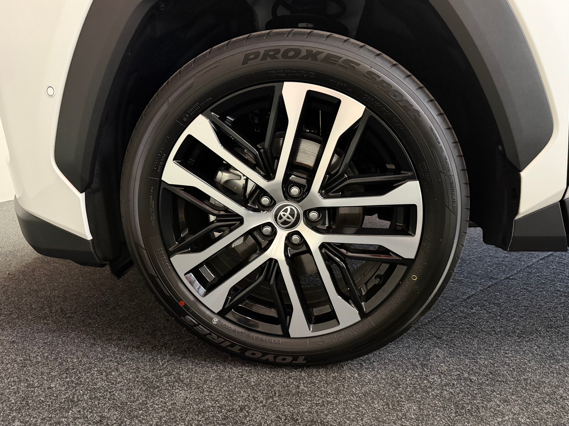 TOYOTA RAV-4 2.5 HSD Premium e-CVT AWD-image-11