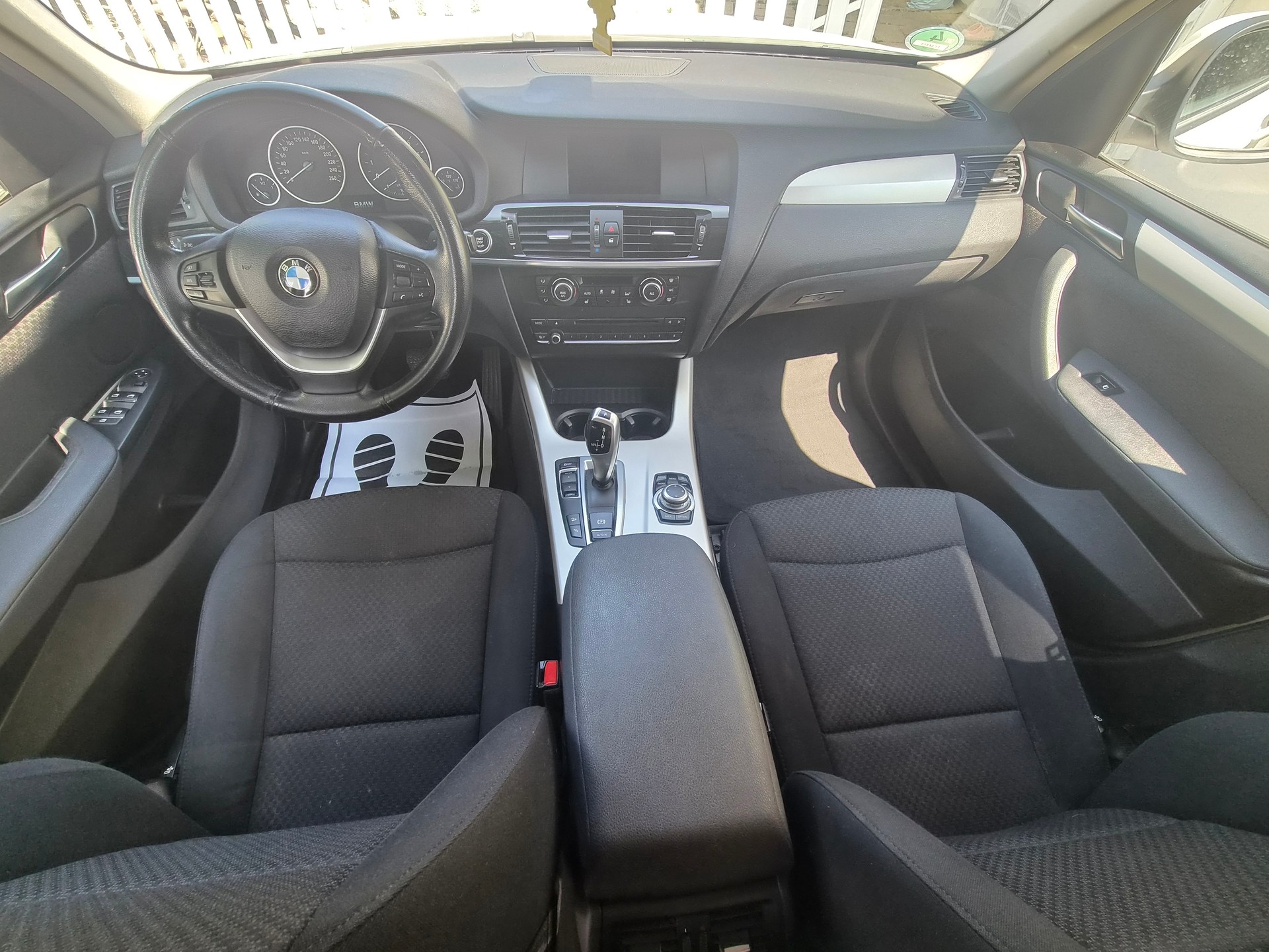 BMW X3 xDrive 28i Steptronic-image-11