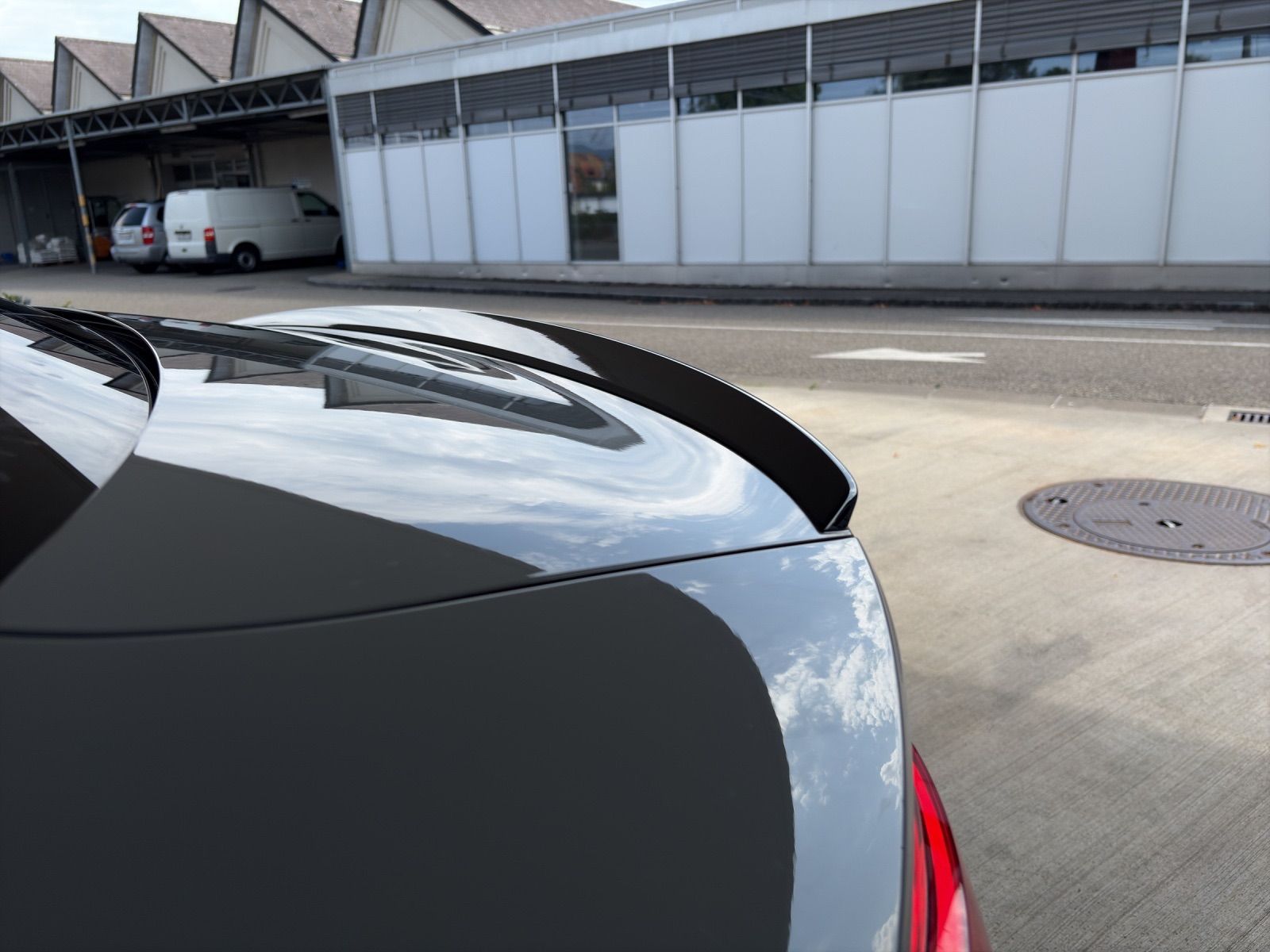 AUDI RS3 Limousine 2.5 TSI quattro S-tronic-image-24