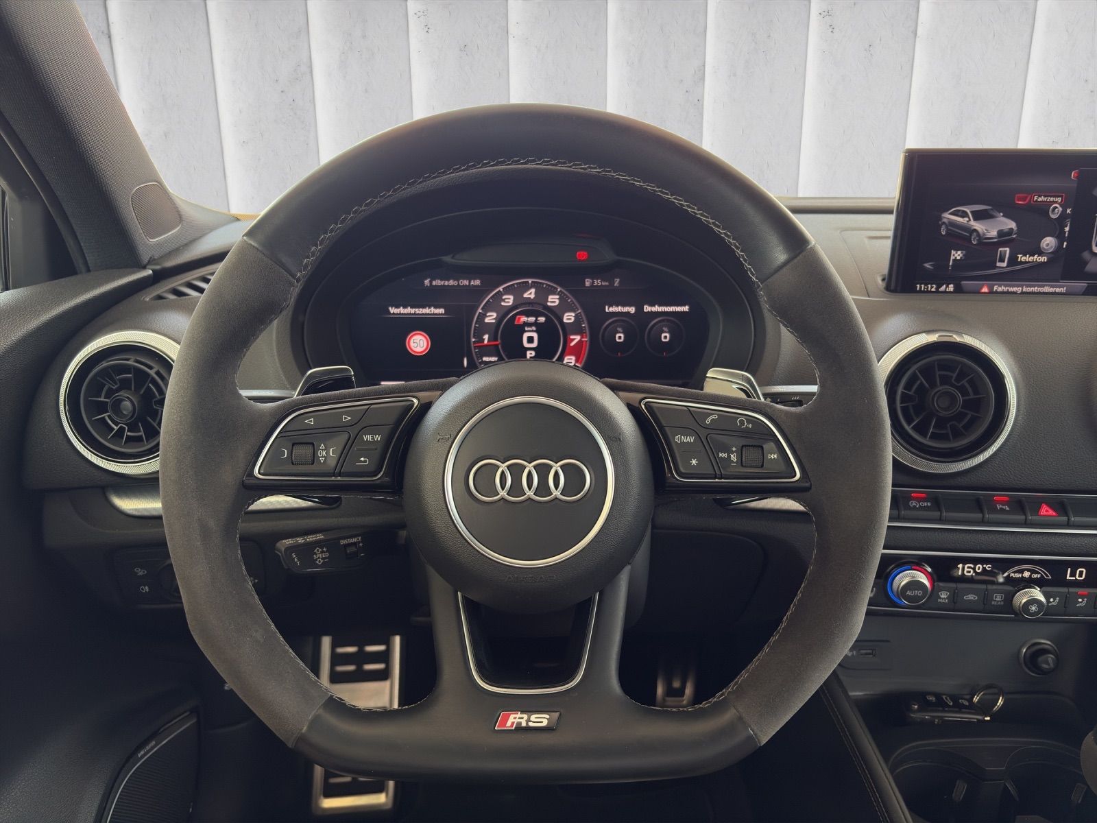 AUDI RS3 Limousine 2.5 TSI quattro S-tronic-image-10