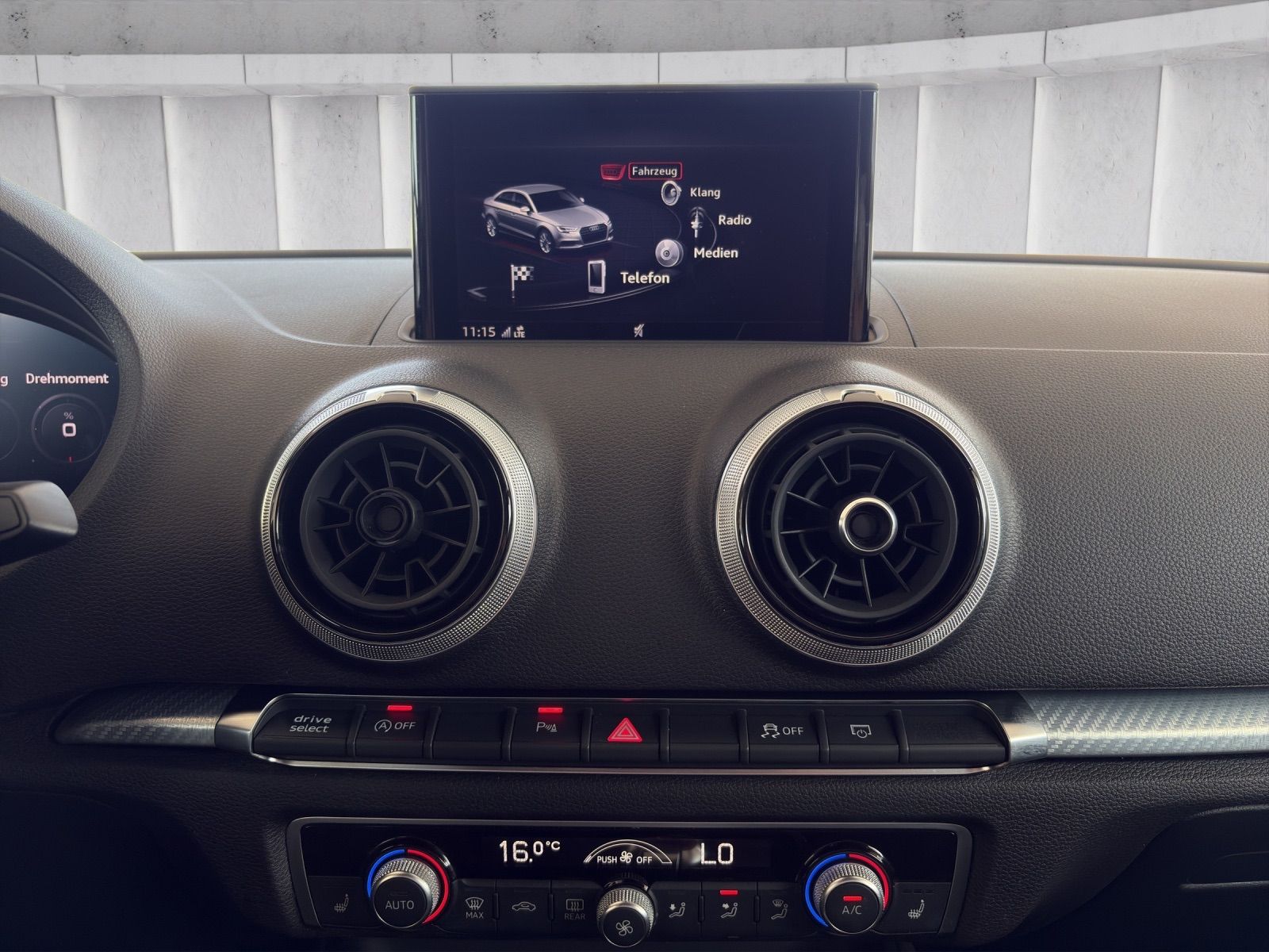 AUDI RS3 Limousine 2.5 TSI quattro S-tronic-image-14