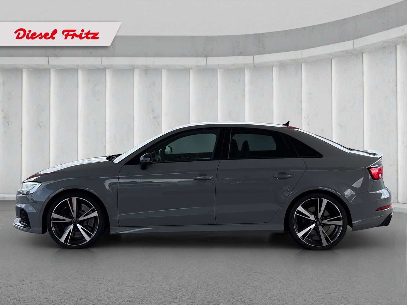 AUDI RS3 Limousine 2.5 TSI quattro S-tronic-image-1