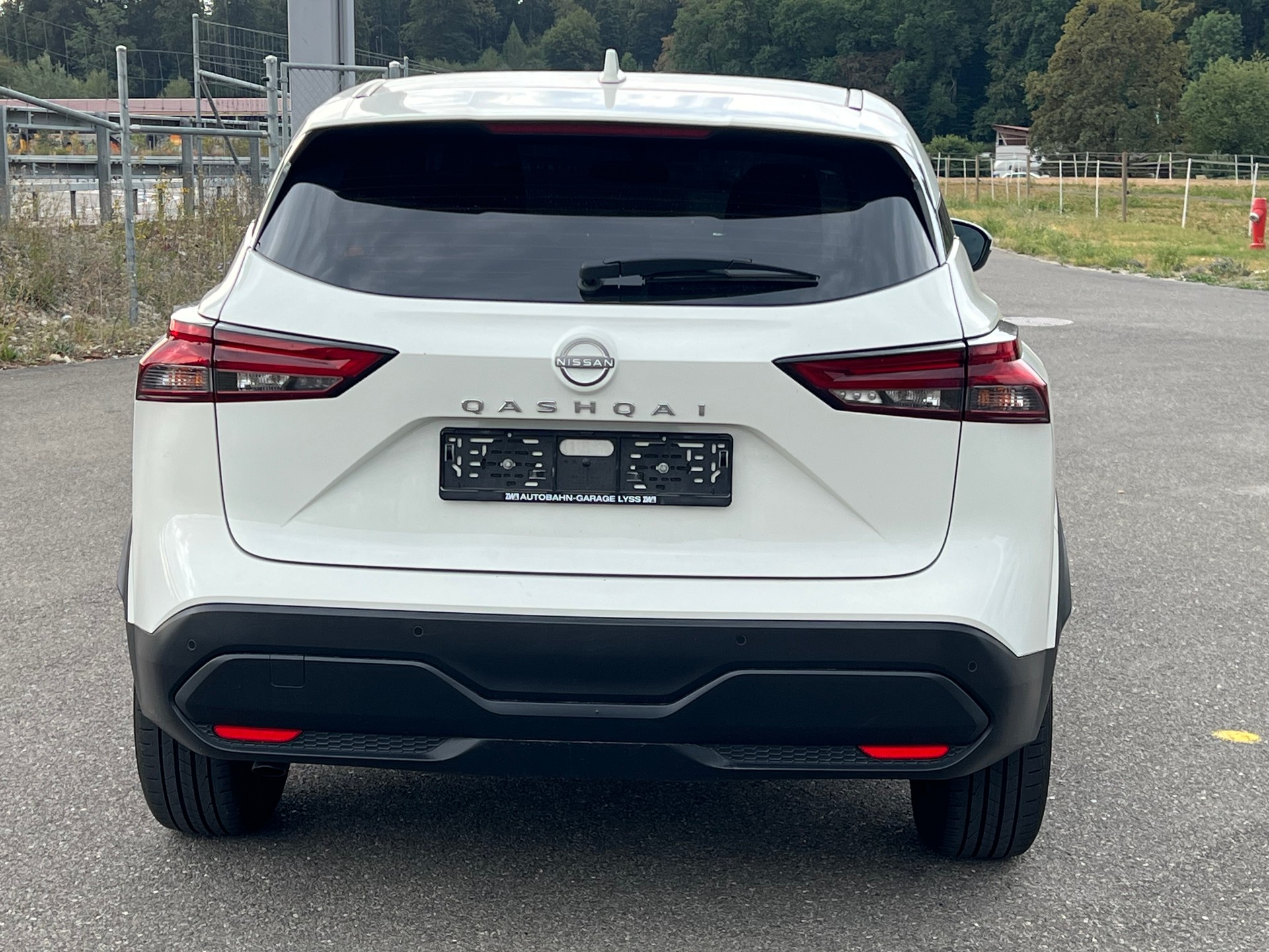 NISSAN Qashqai 1.3 DIG-T MHEV N-Connecta-image-4