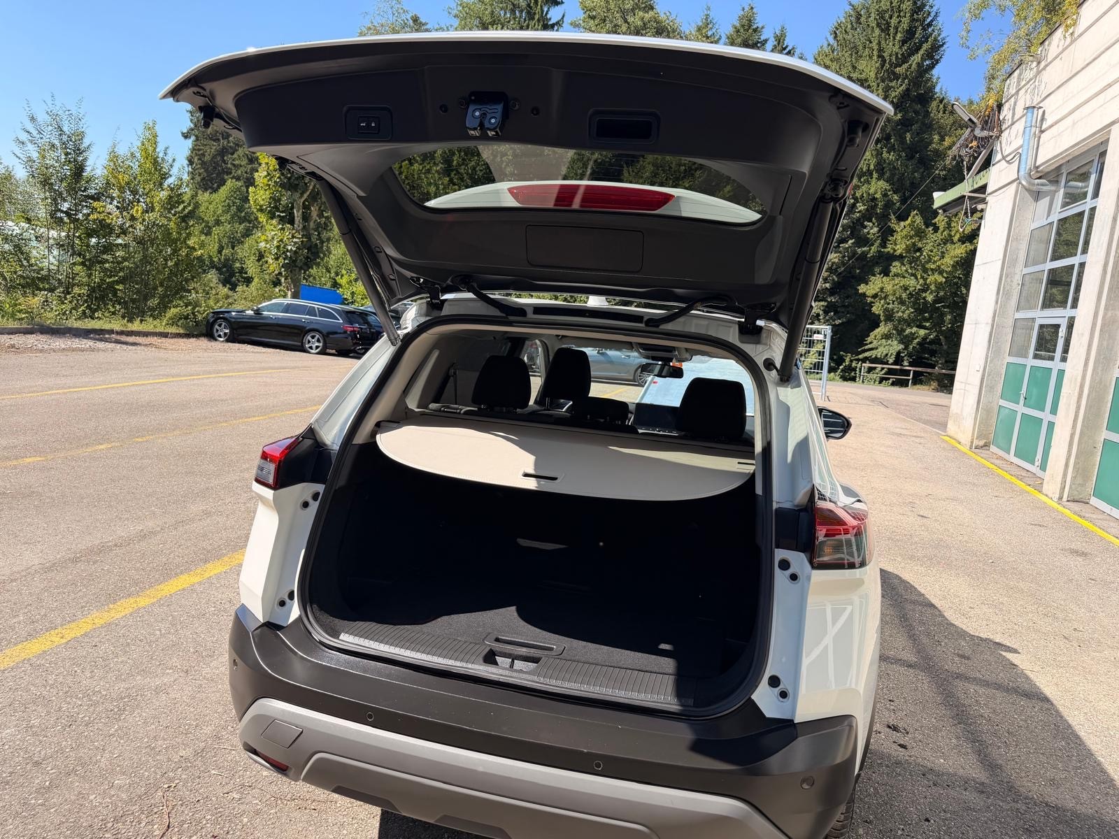 NISSAN X-Trail 1.5 VC-T e-Power 4WD N-Connecta-image-12