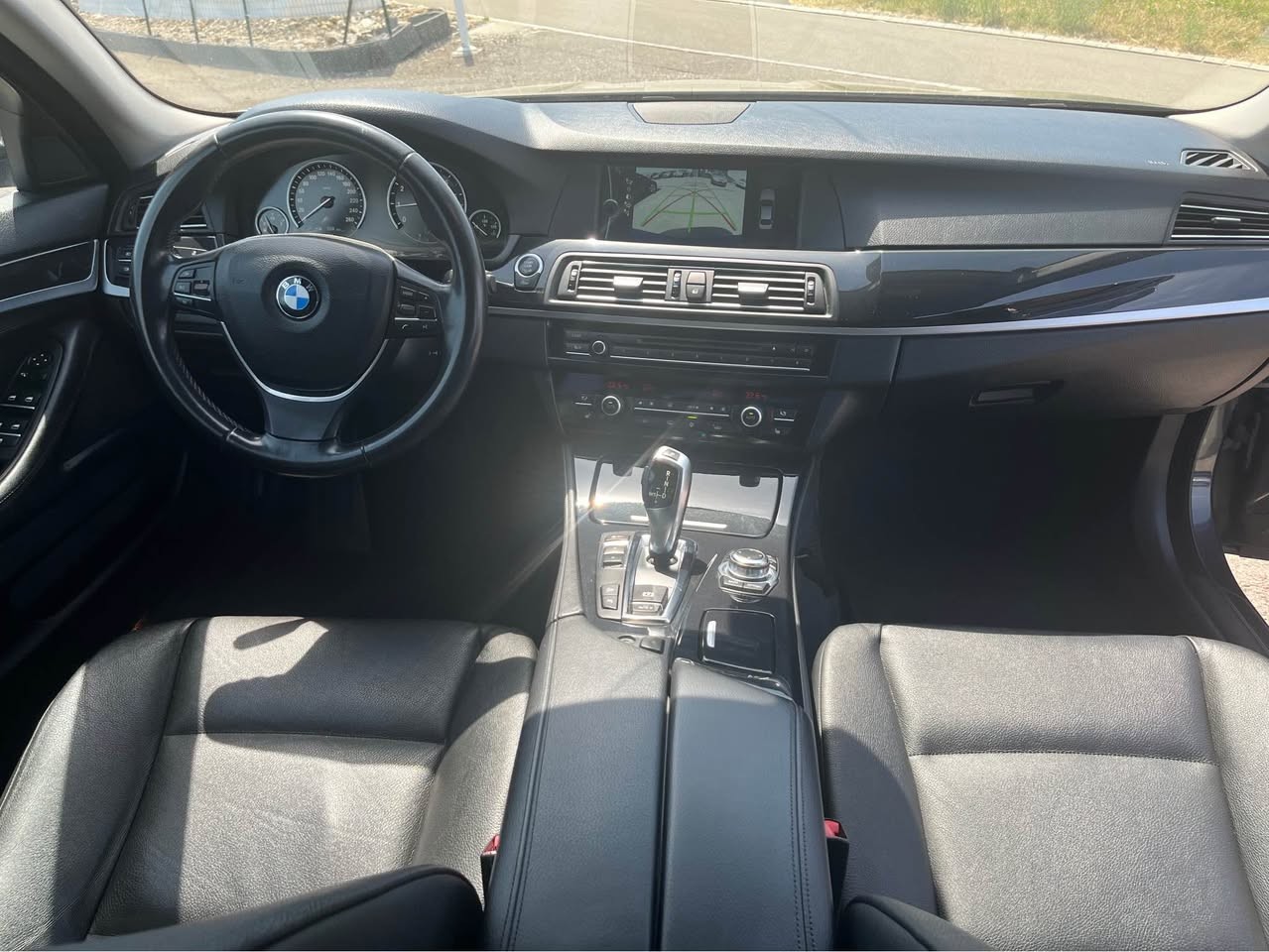 BMW 528i xDrive Steptronic-image-7