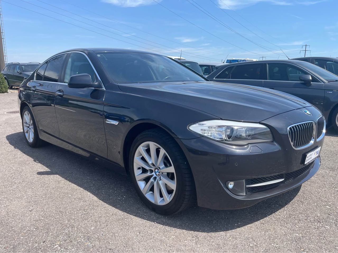 BMW 528i xDrive Steptronic-image-3