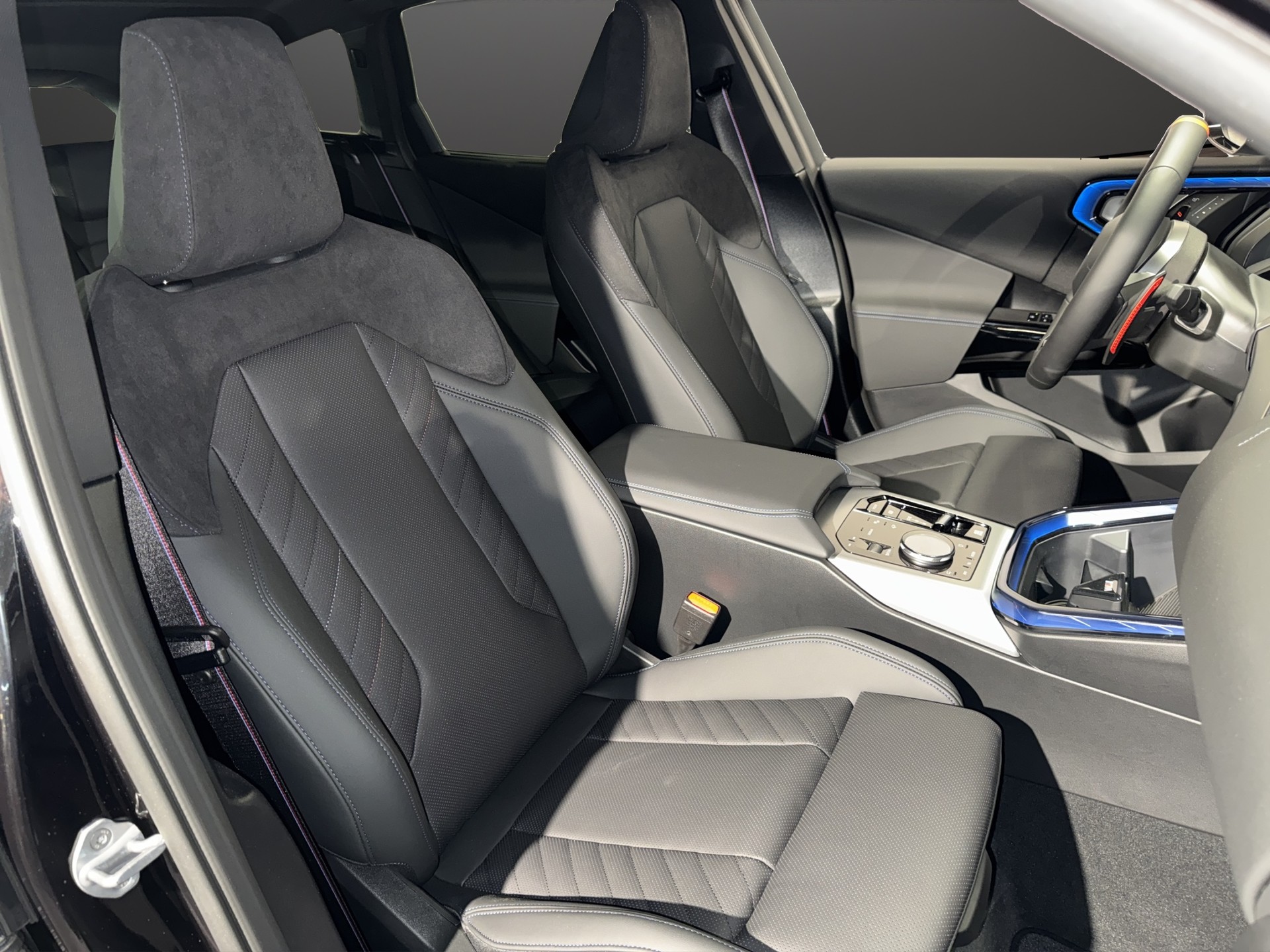 BMW X3 M50i-image-14