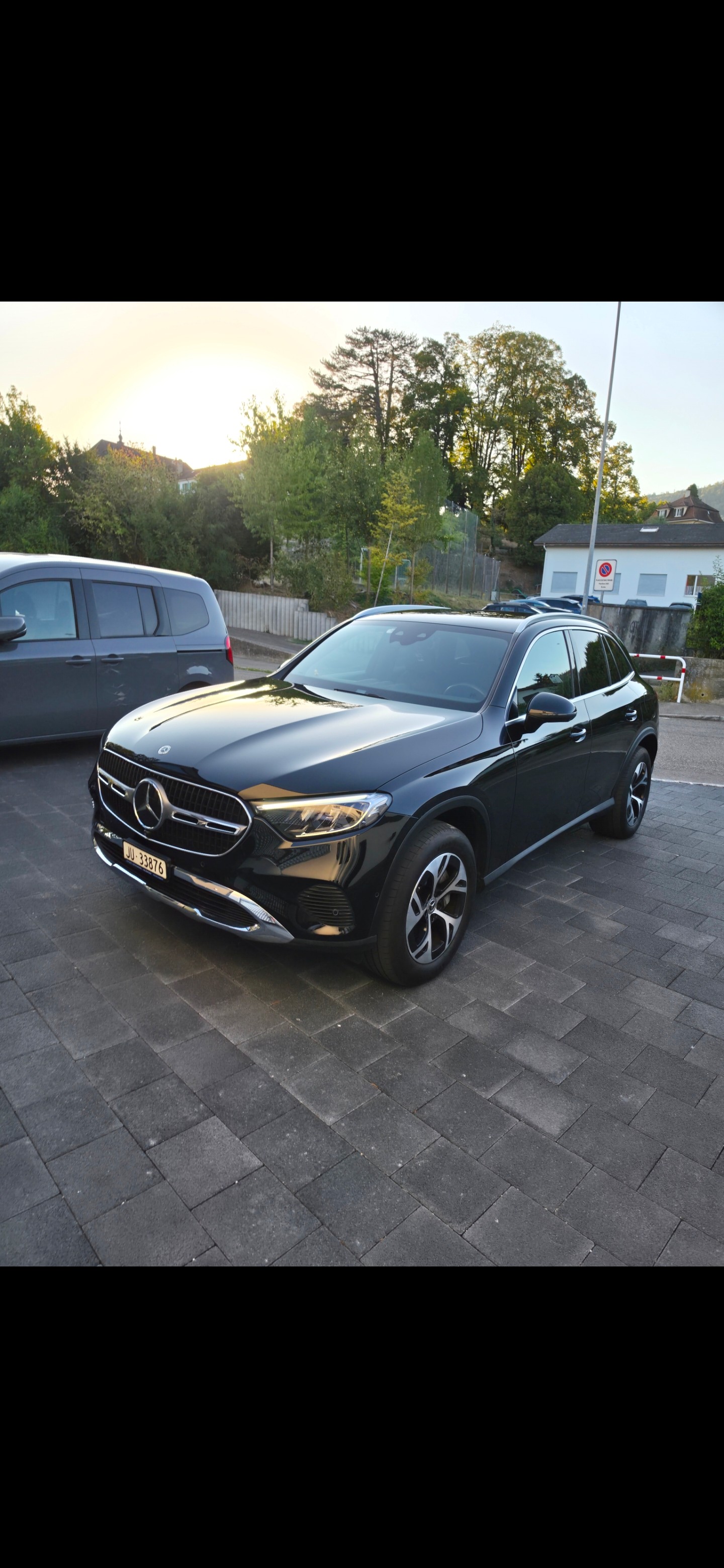 MERCEDES-BENZ GLC 300 e Avantgarde 4matic-image-1