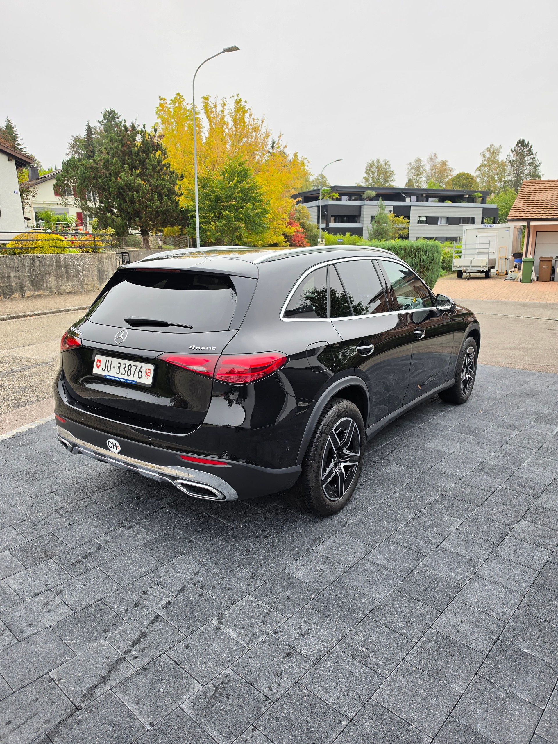MERCEDES-BENZ GLC 300 e Avantgarde 4matic-image-1