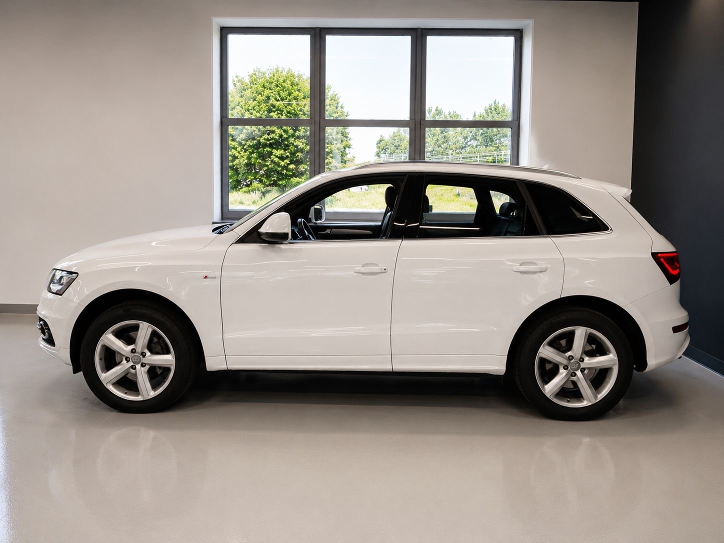 AUDI Q5 3.0 TFSI Quattro | S-Line | CH-Fahrzeug-image-8