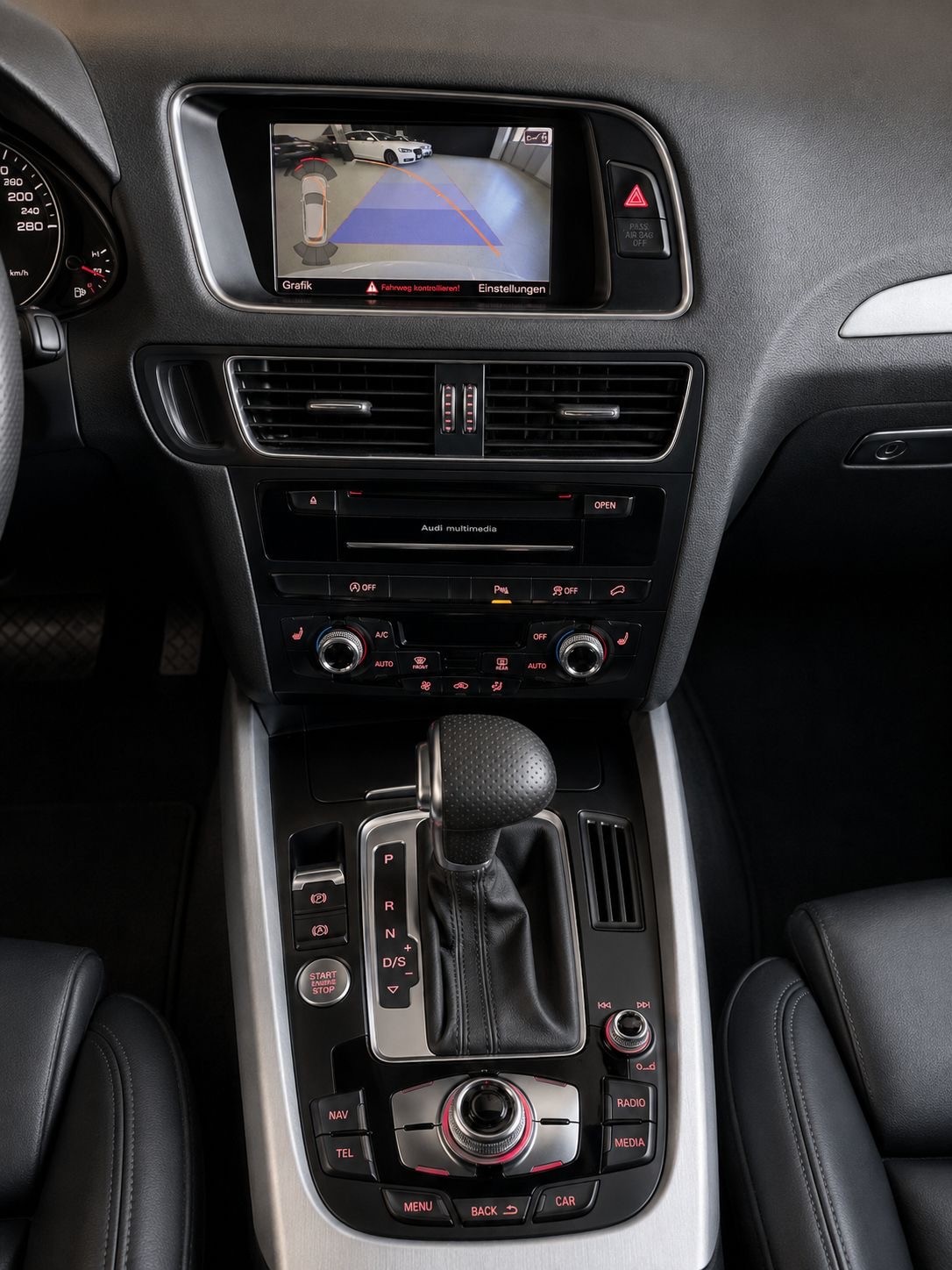 AUDI Q5 3.0 TFSI Quattro | S-Line | CH-Fahrzeug-image-13